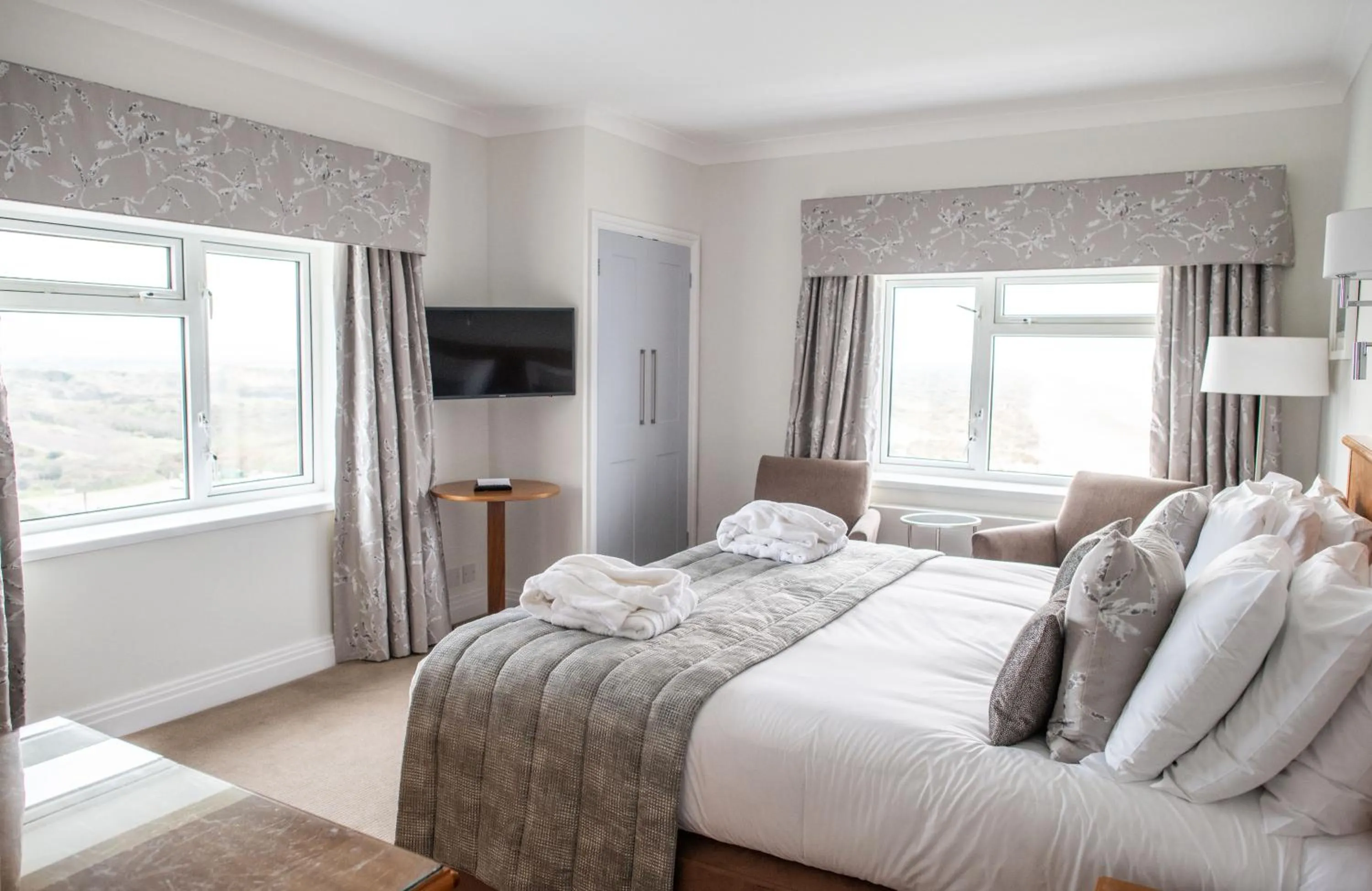 Bedroom, Bed in Saunton Sands Hotel Source Spa and Wellness