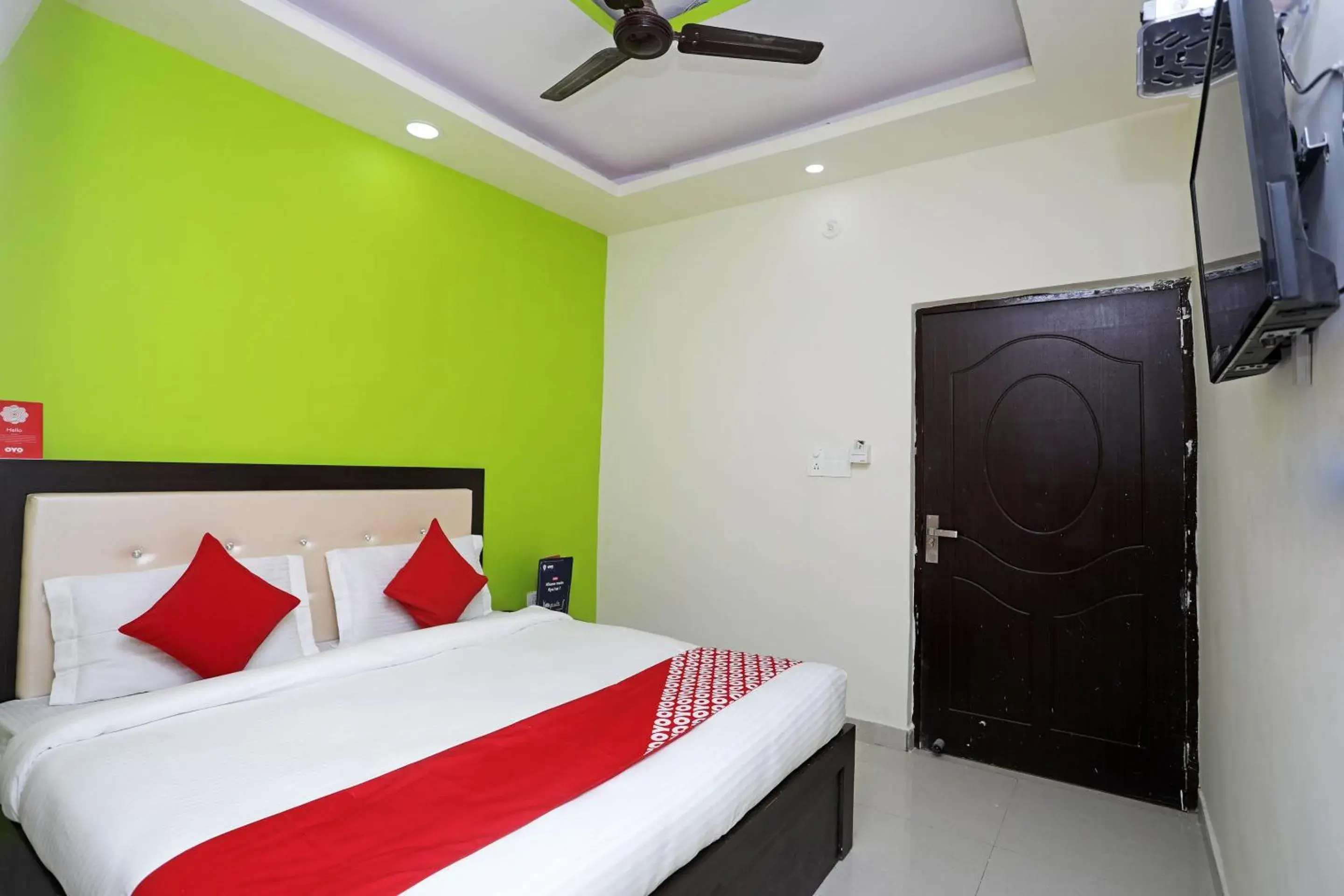 Bedroom, Bed in Super Hotel O Raj Palace Bedroom, Bed in Super Hotel O Raj Palace