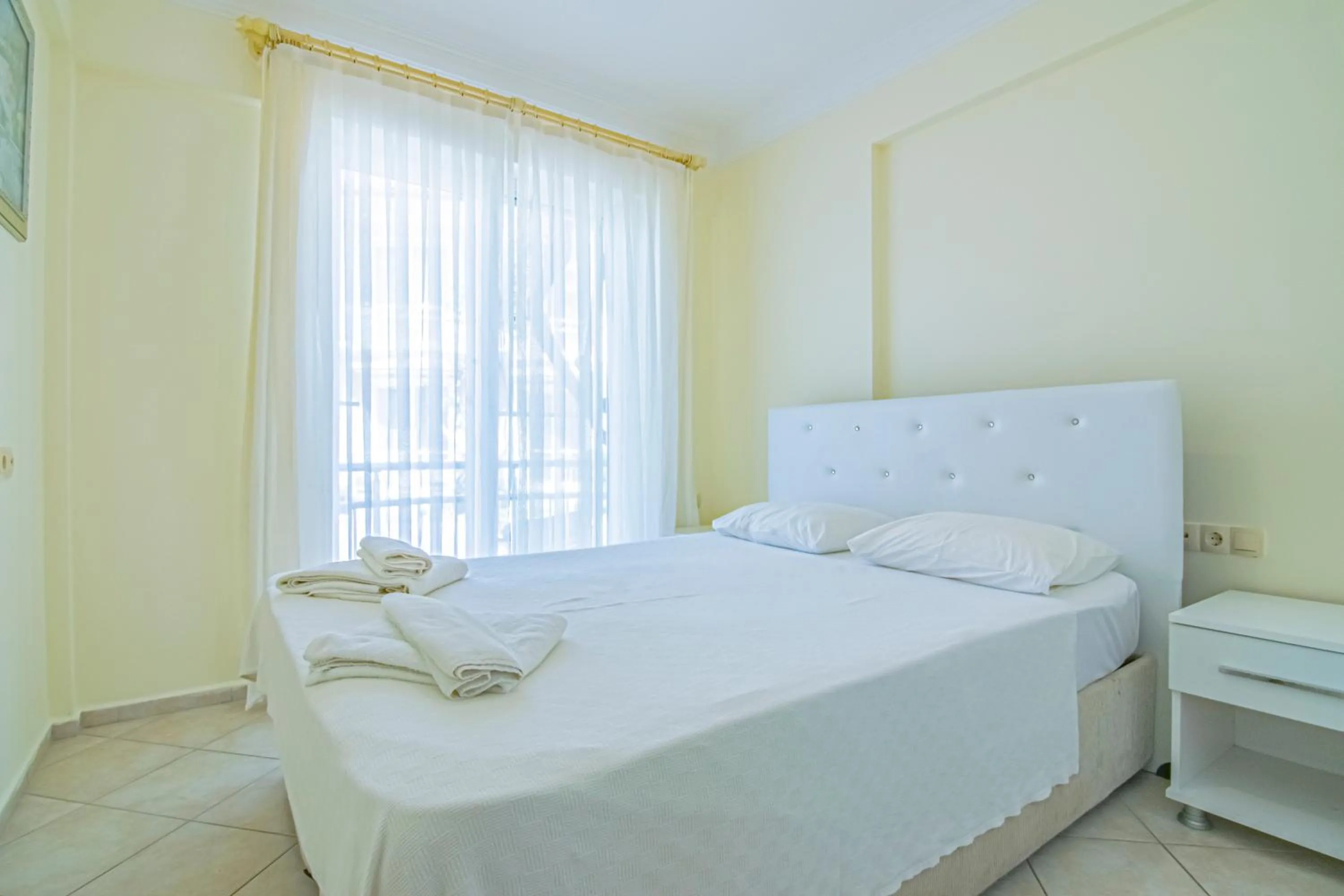 Bed in Sunset Beach Club Aqualettings Mermaid 11