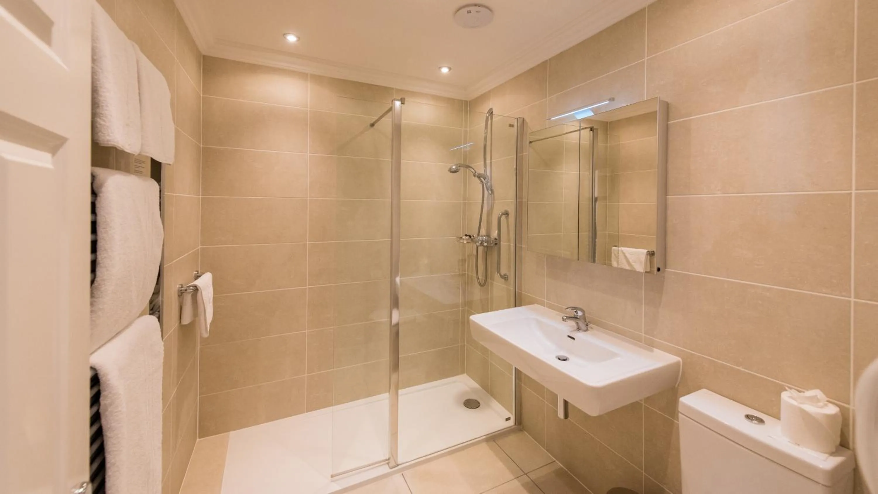 Shower in The Belmont Hotel - Adults Only