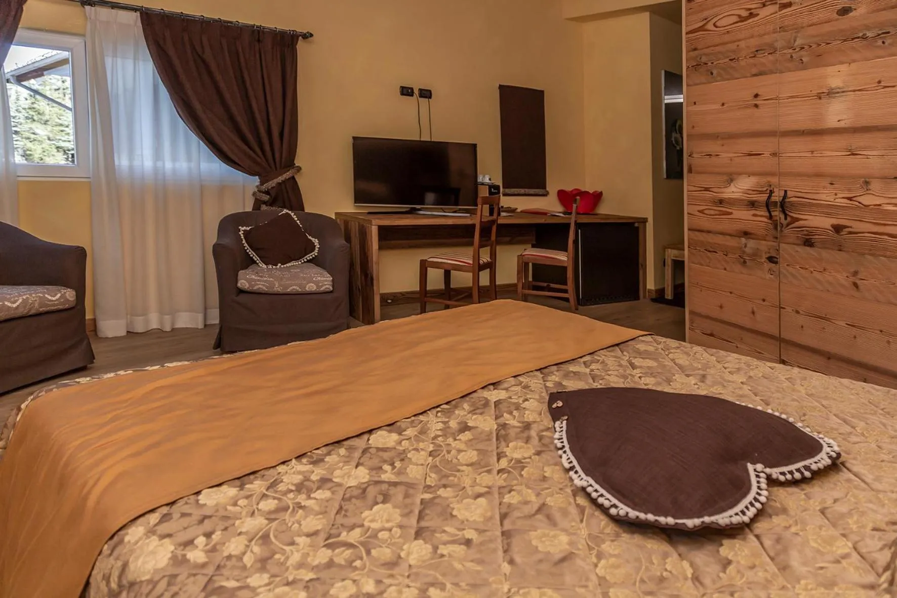 Bed in Hotel Chaberton