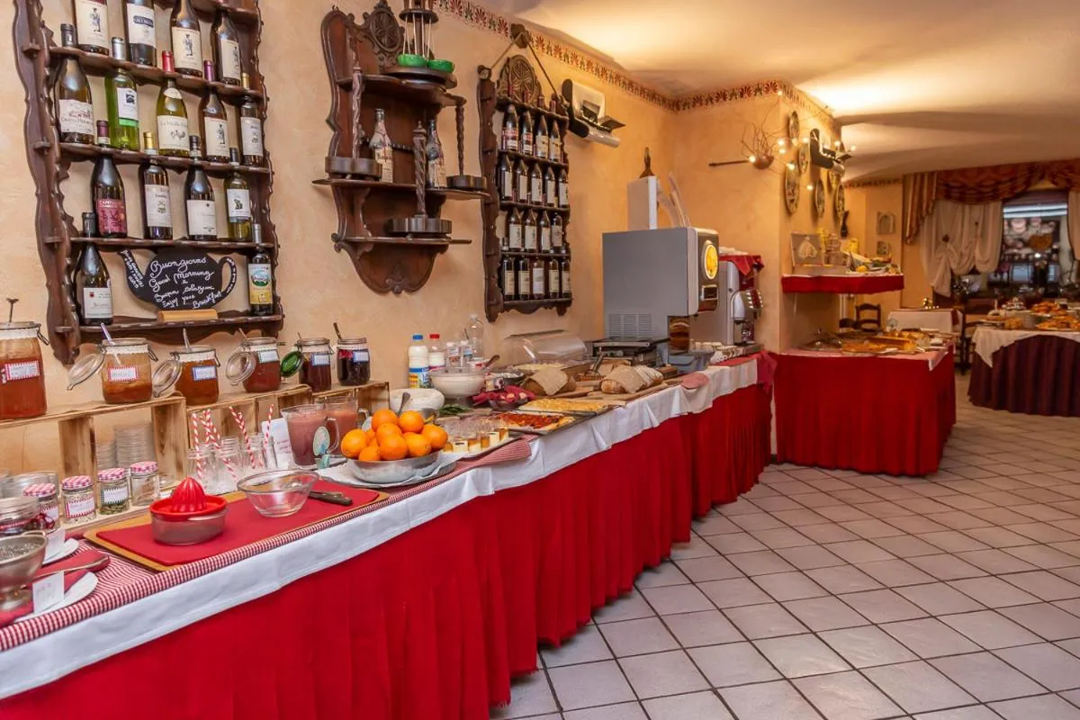 Breakfast in Hotel Chaberton