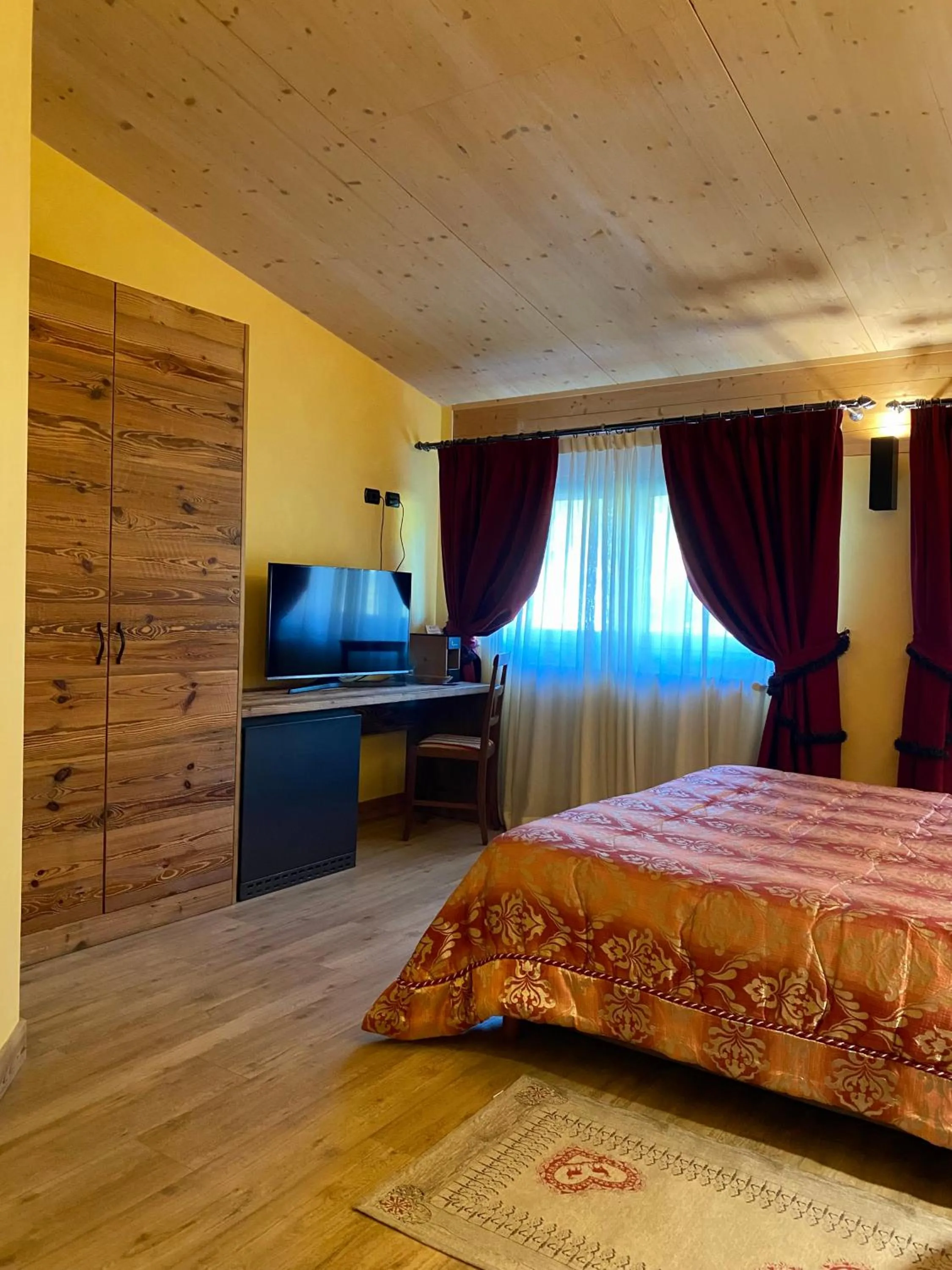 Bed in Hotel Chaberton