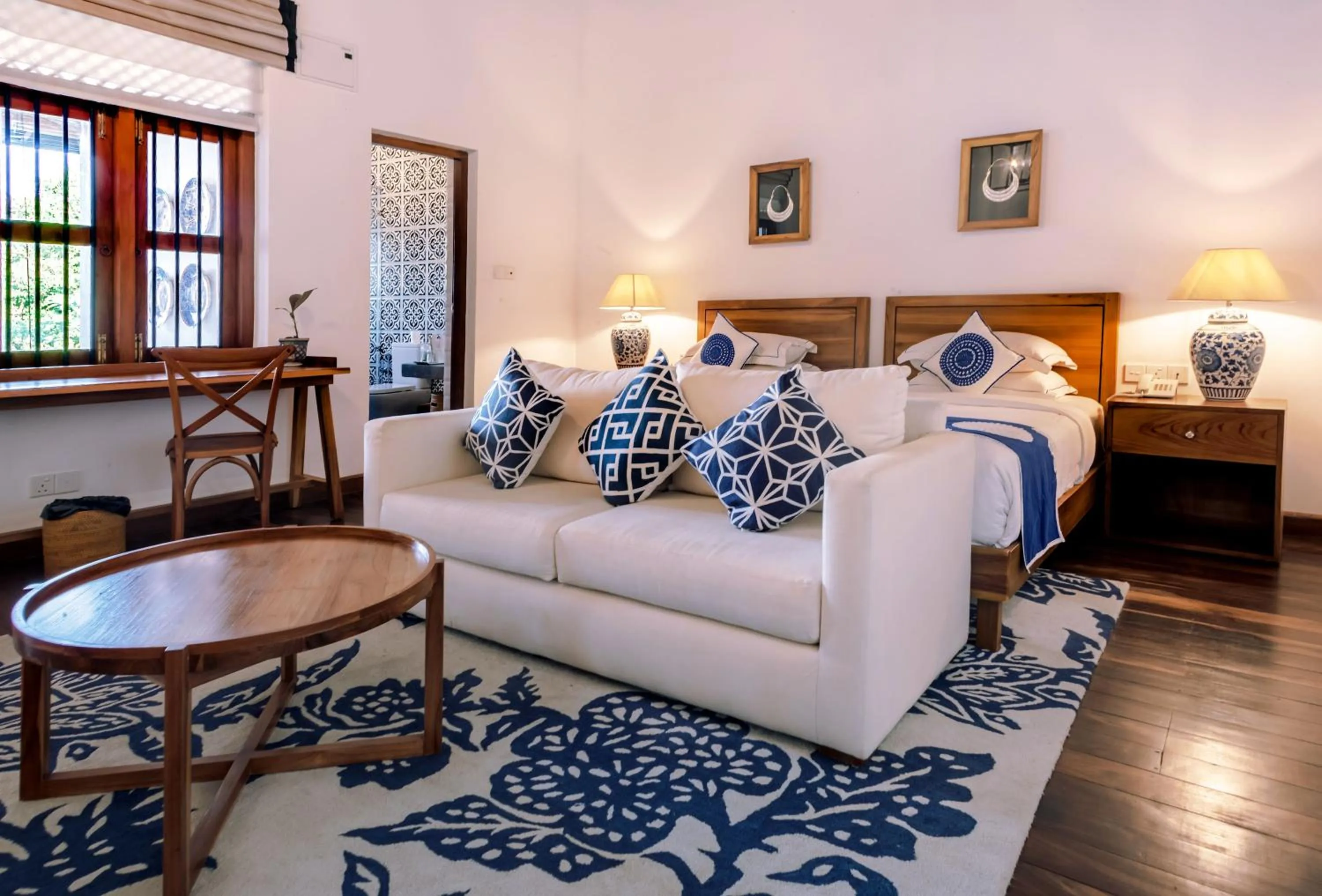 Photo of the whole room, Bed in Yara Galle Fort