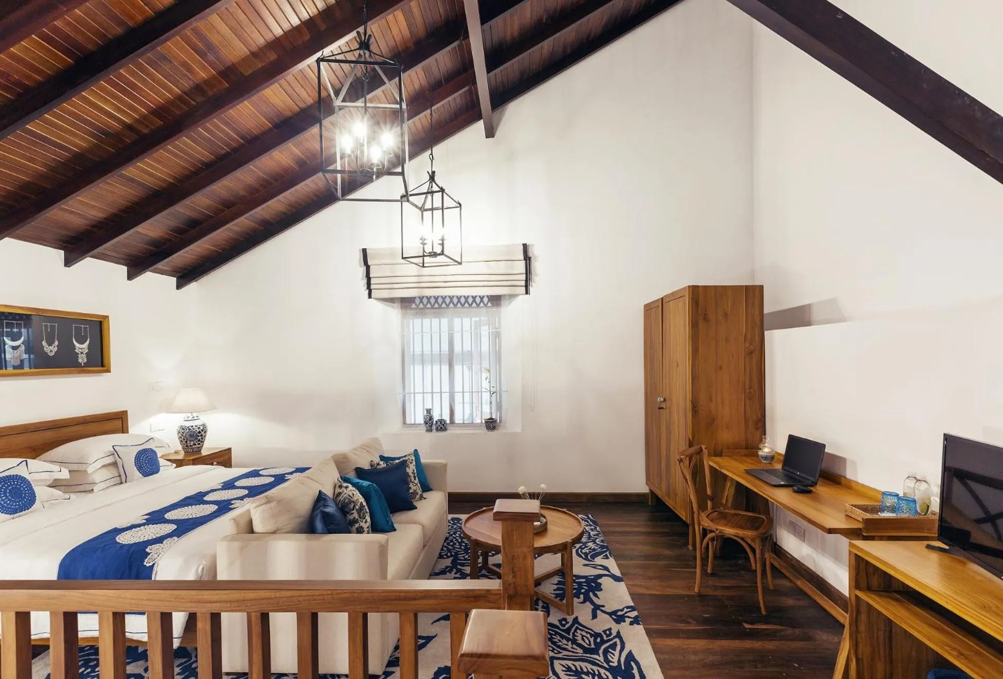 Seating area, Bed in Yara Galle Fort