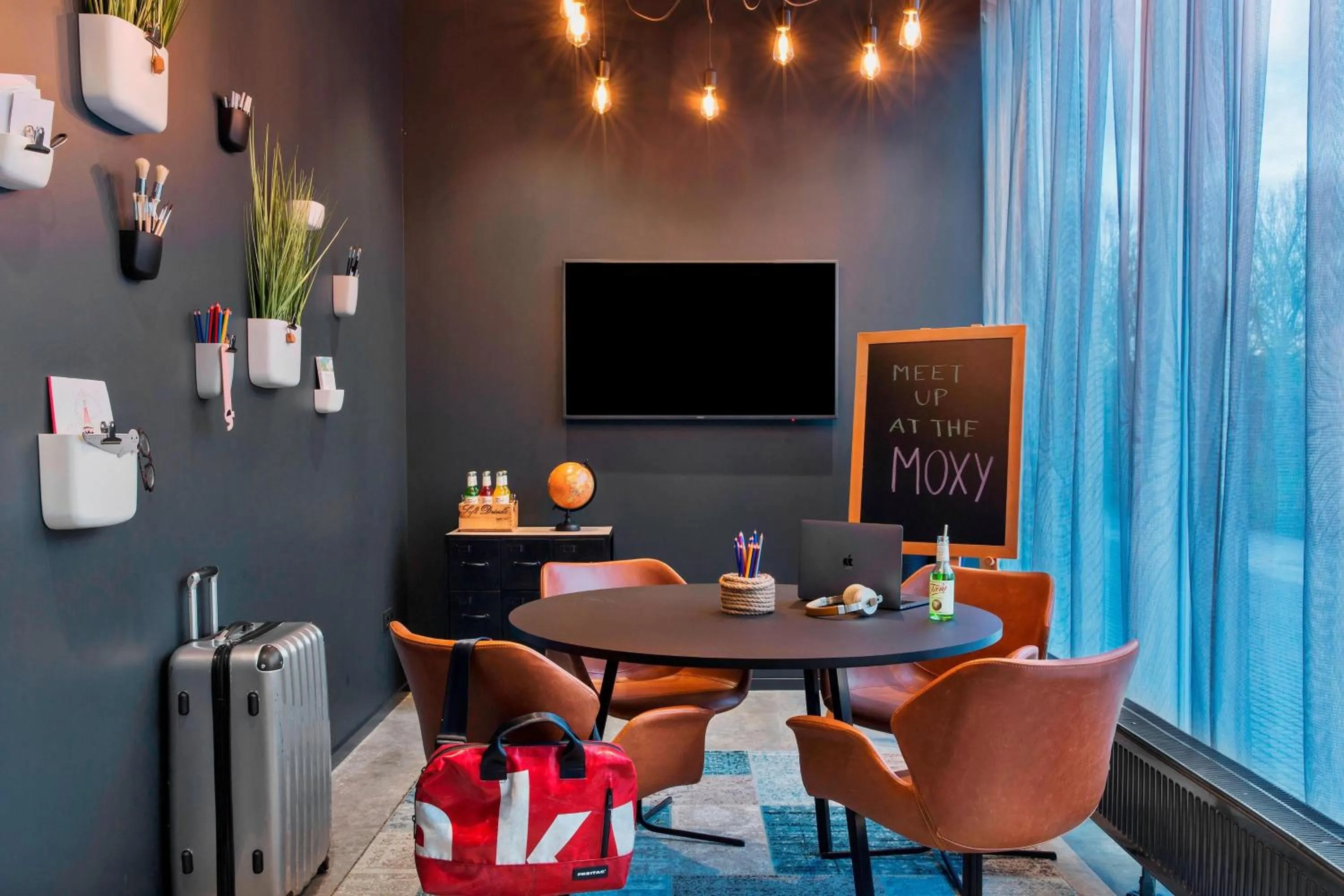 Meeting/conference room in Moxy Copenhagen Sydhavnen