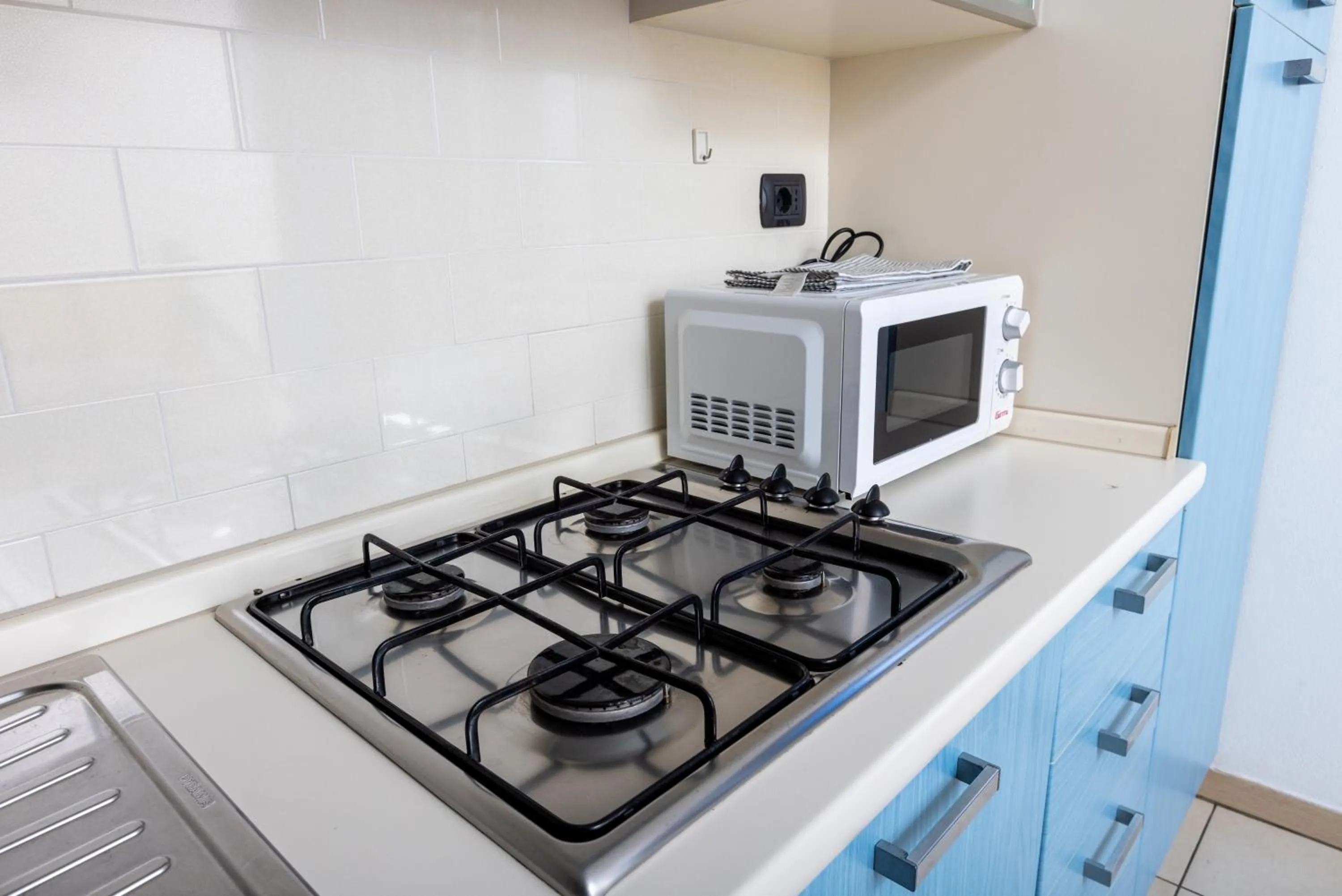 Kitchen or kitchenette in Spluga "Relax & Apartaments" by Alfio Colombo