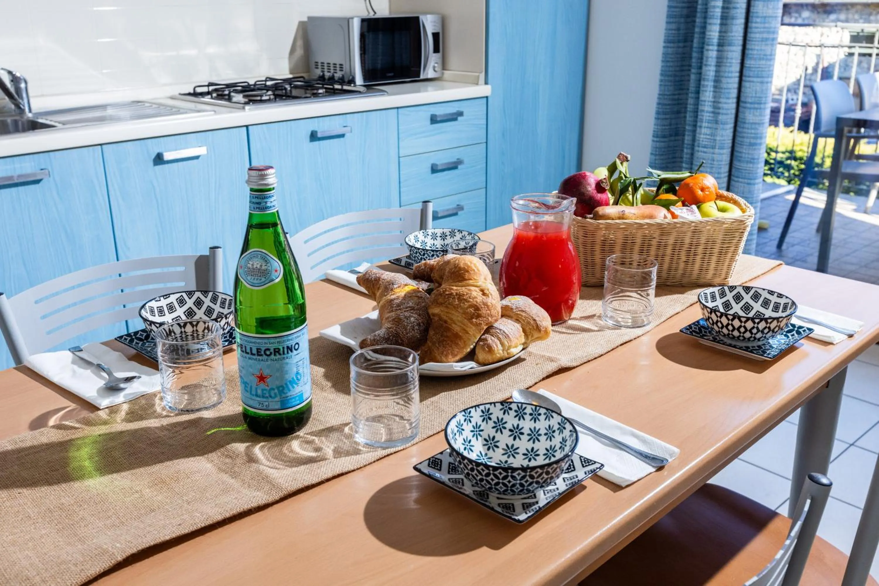 Kitchen or kitchenette in Spluga "Relax & Apartaments" by Alfio Colombo