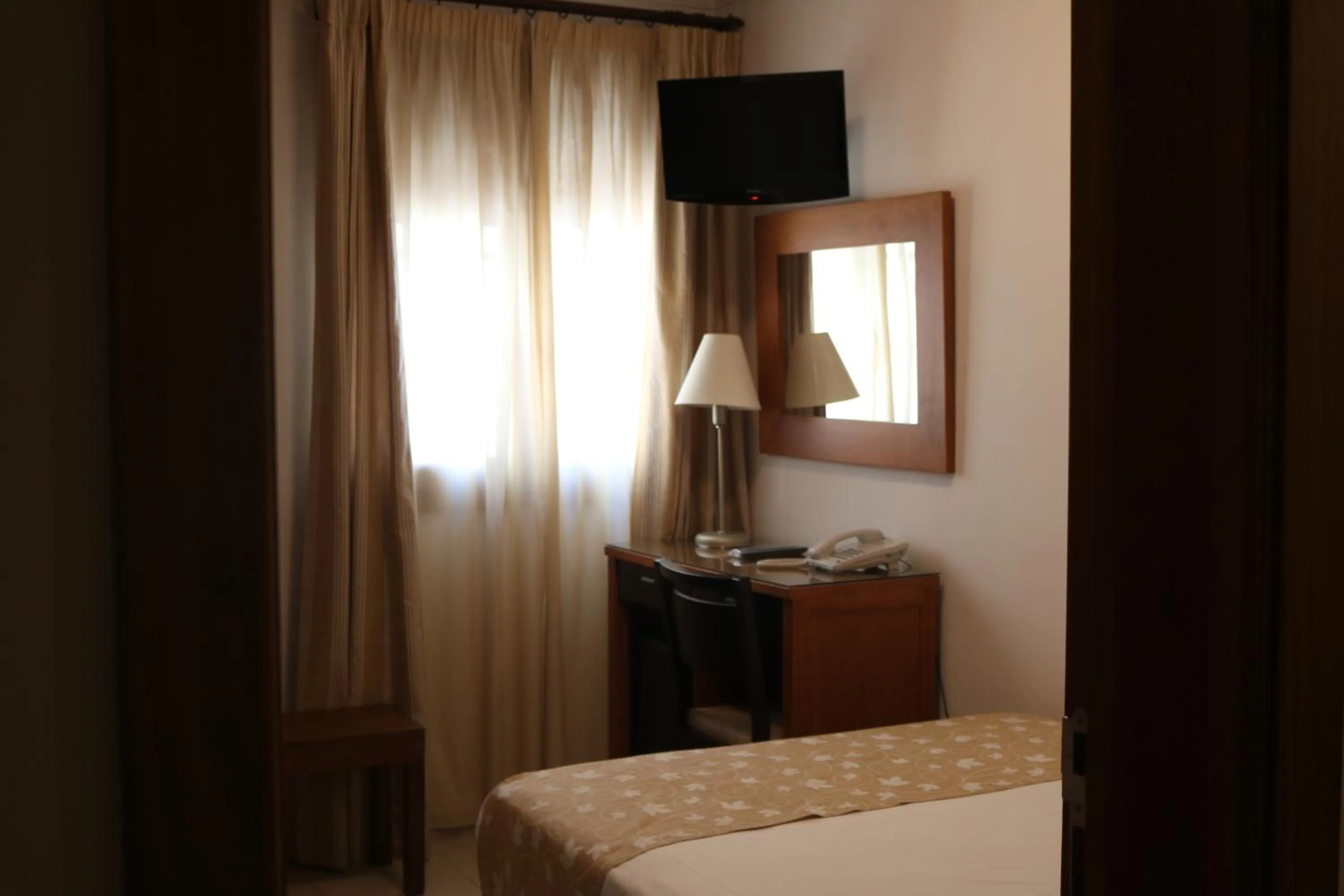 Bed in Hotel Restaurante Blanco y Verde