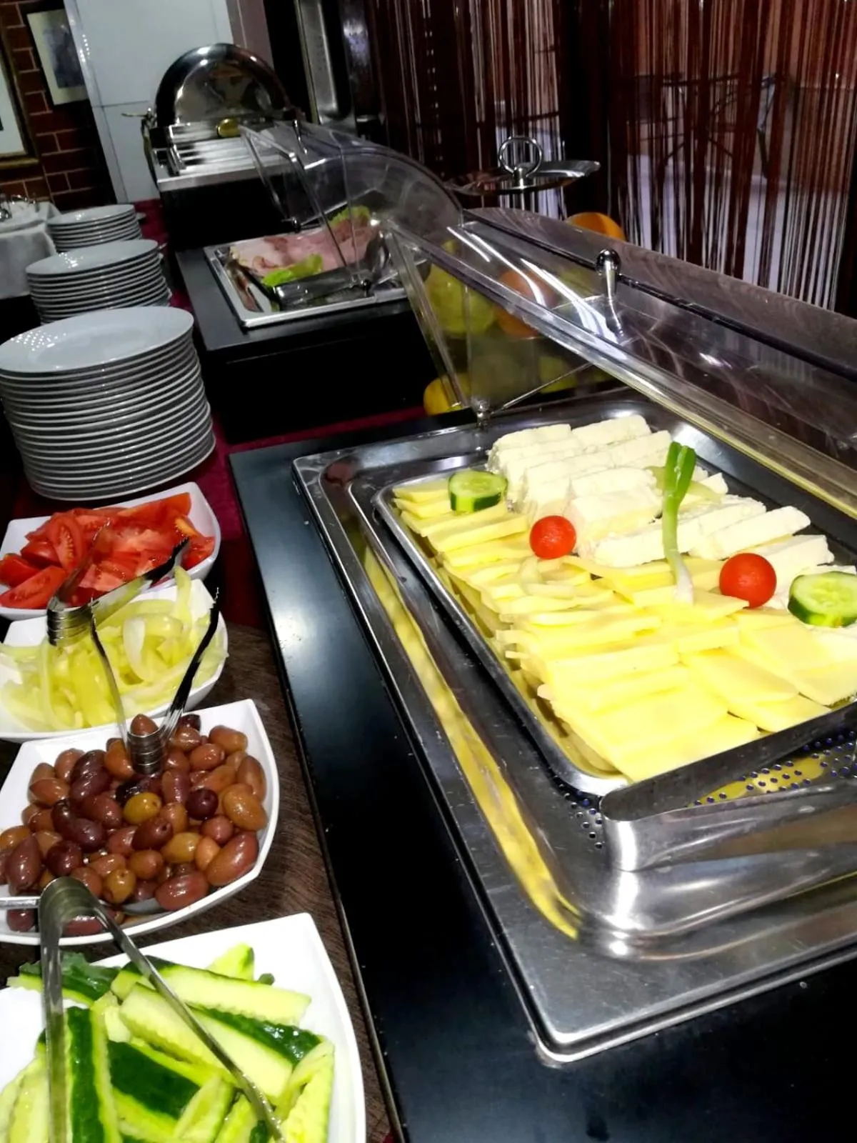 Breakfast in West Plaza Hotel