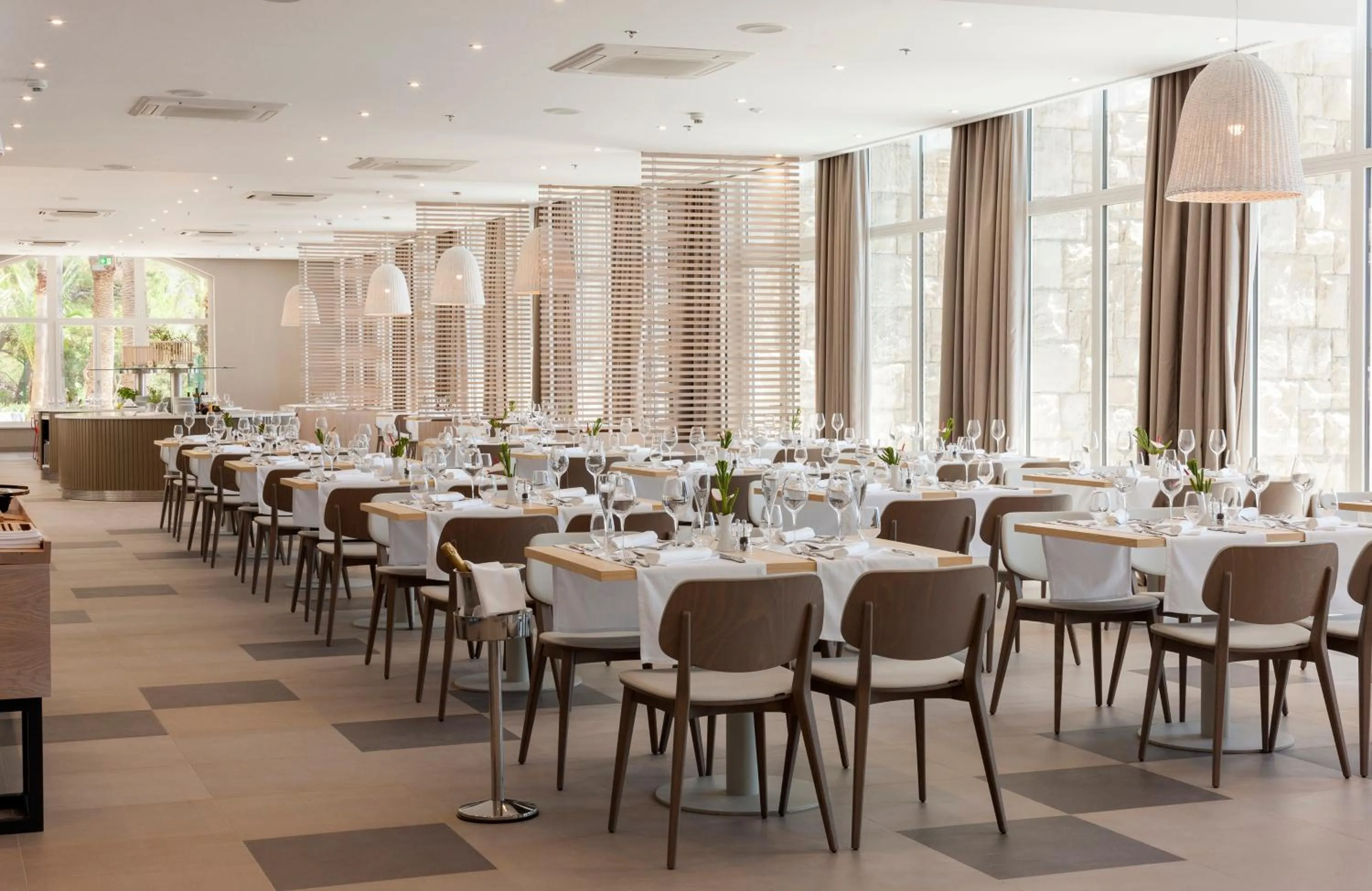 Restaurant/places to eat in Bluesun Hotel Jadran