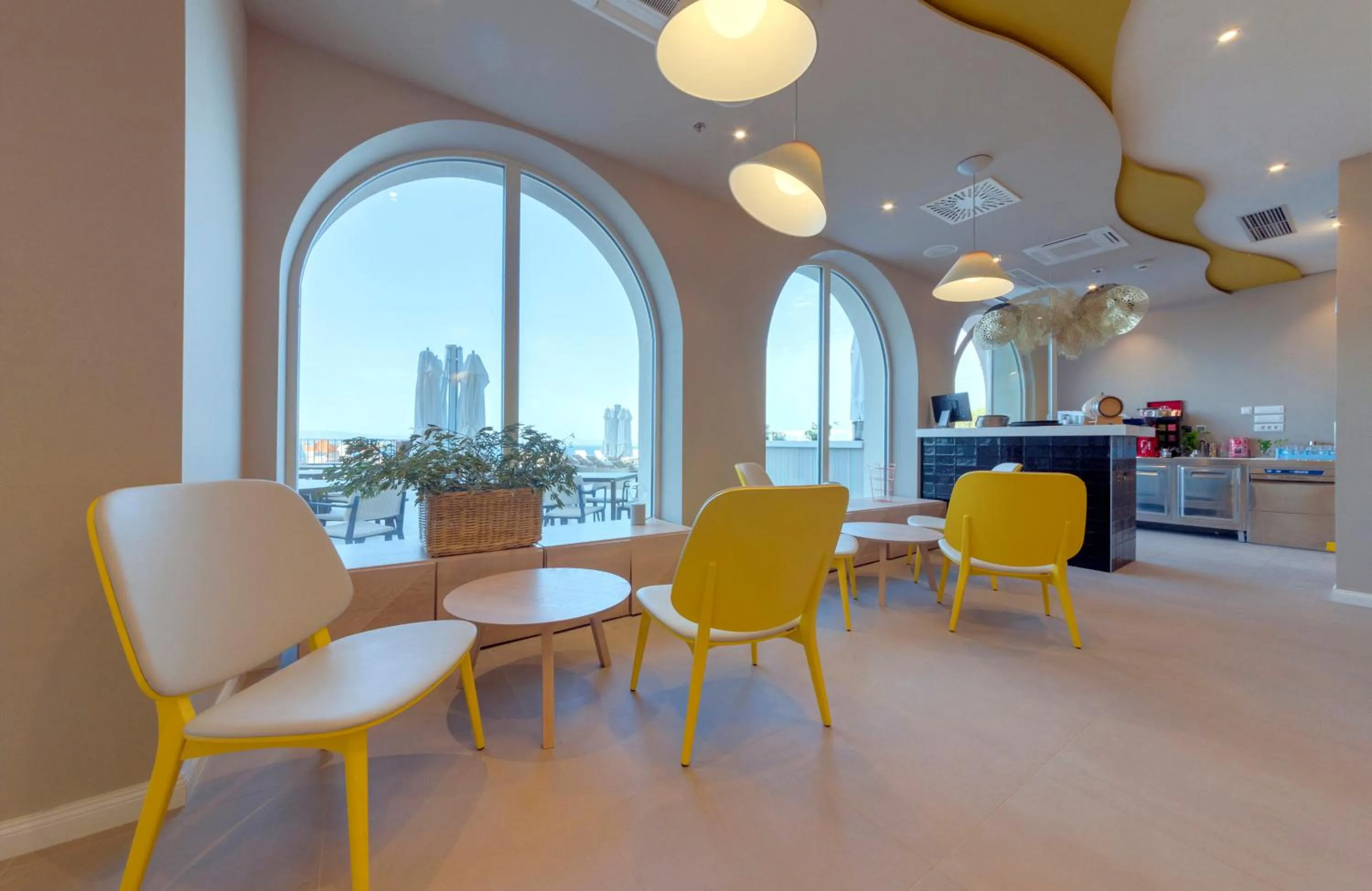 Seating area in Bluesun Hotel Jadran