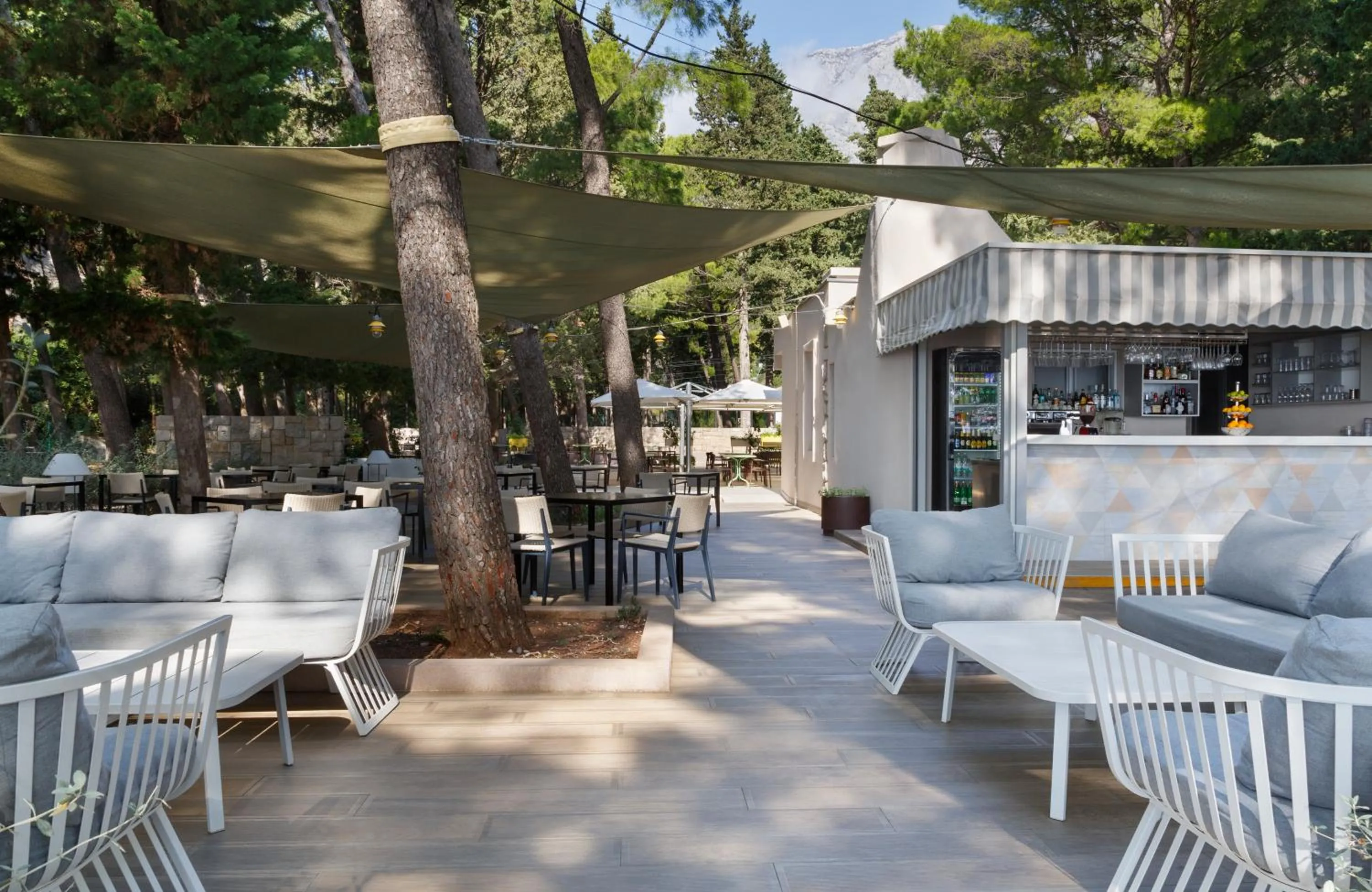 Restaurant/places to eat in Bluesun Hotel Jadran
