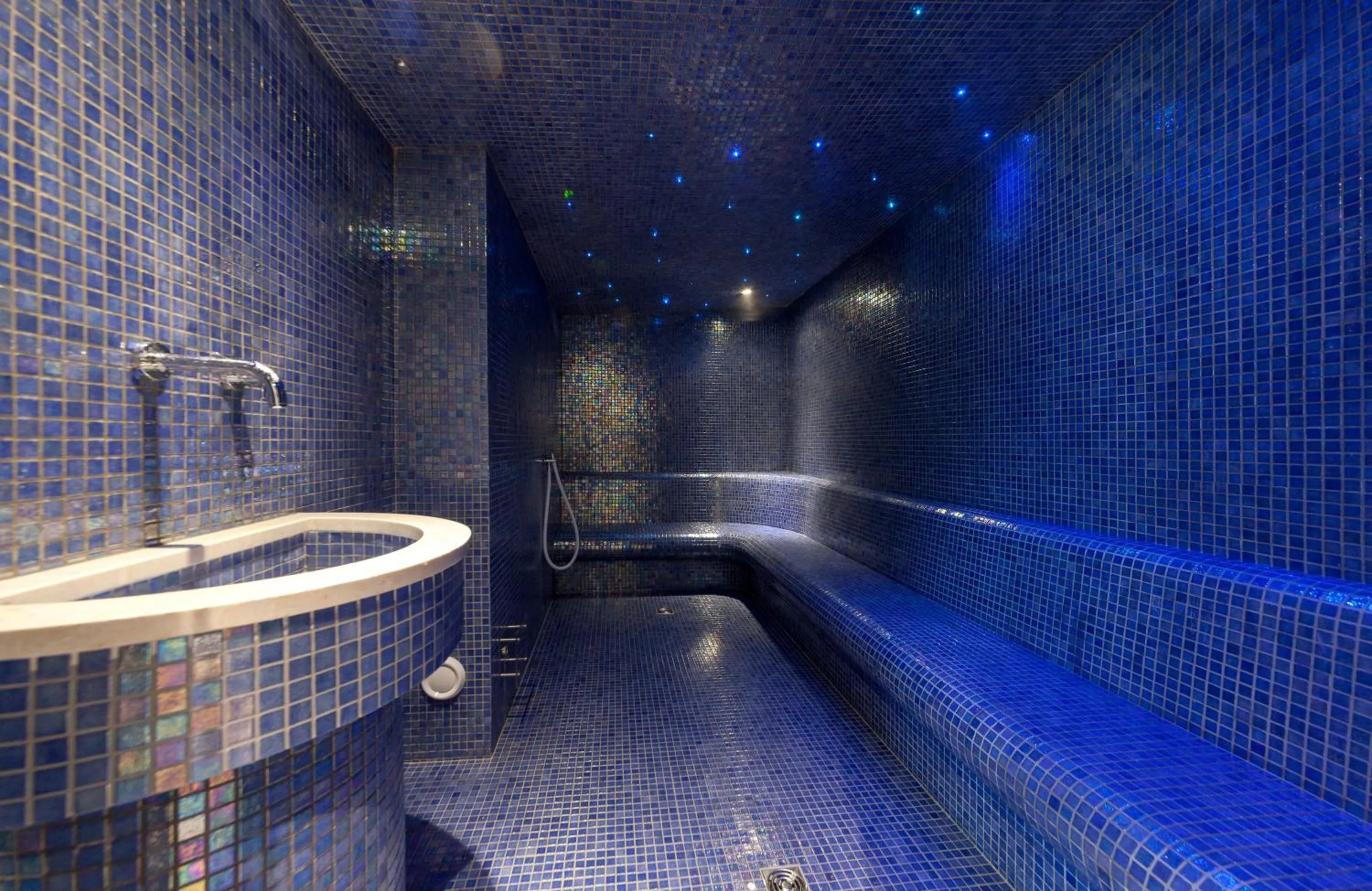 Spa and wellness centre/facilities in Bluesun Hotel Jadran