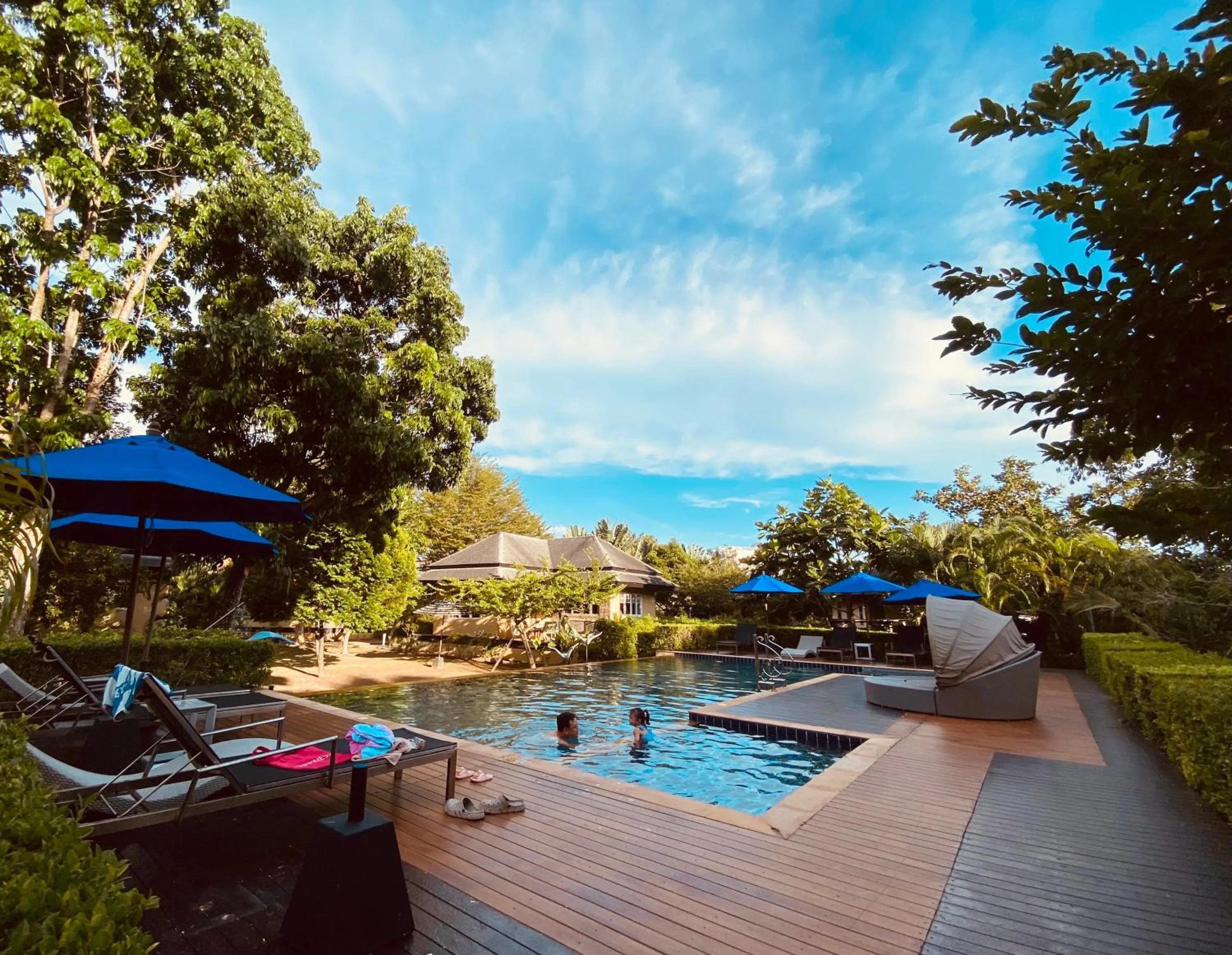 Swimming pool in Perennial Resort