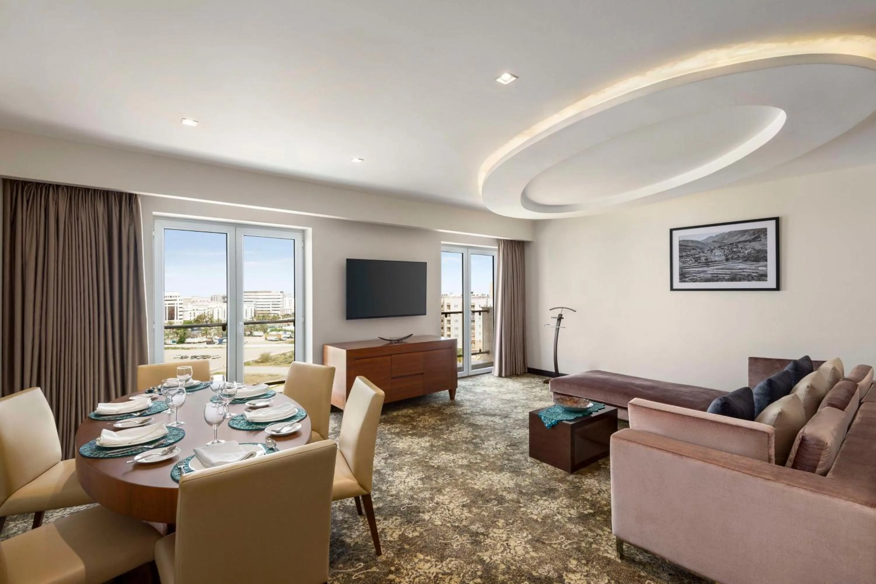 Photo of the whole room in Radisson Hotel Muscat Panorama