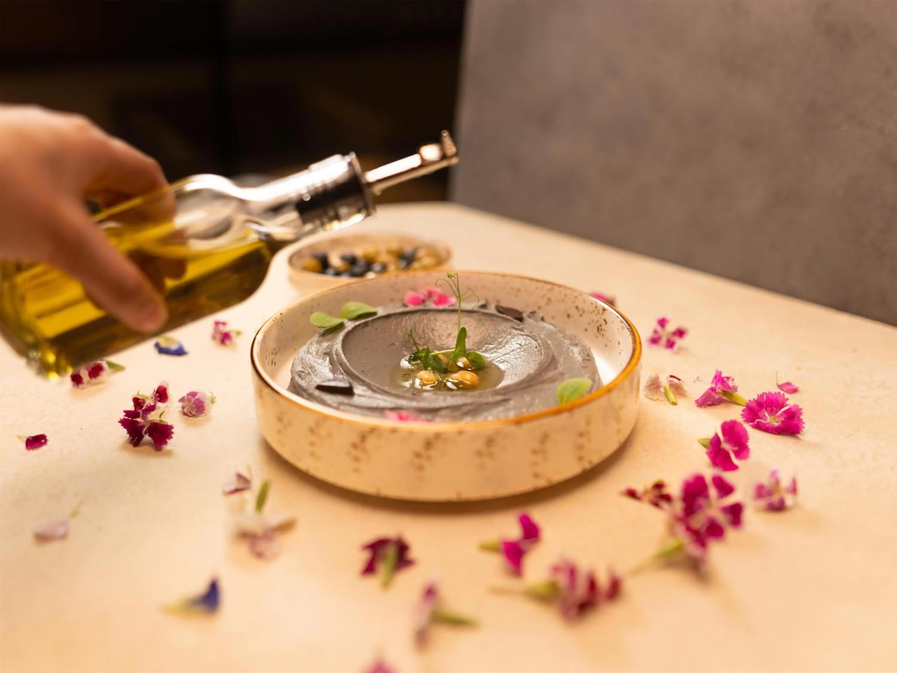 Food and drinks in Radisson Hotel Muscat Panorama