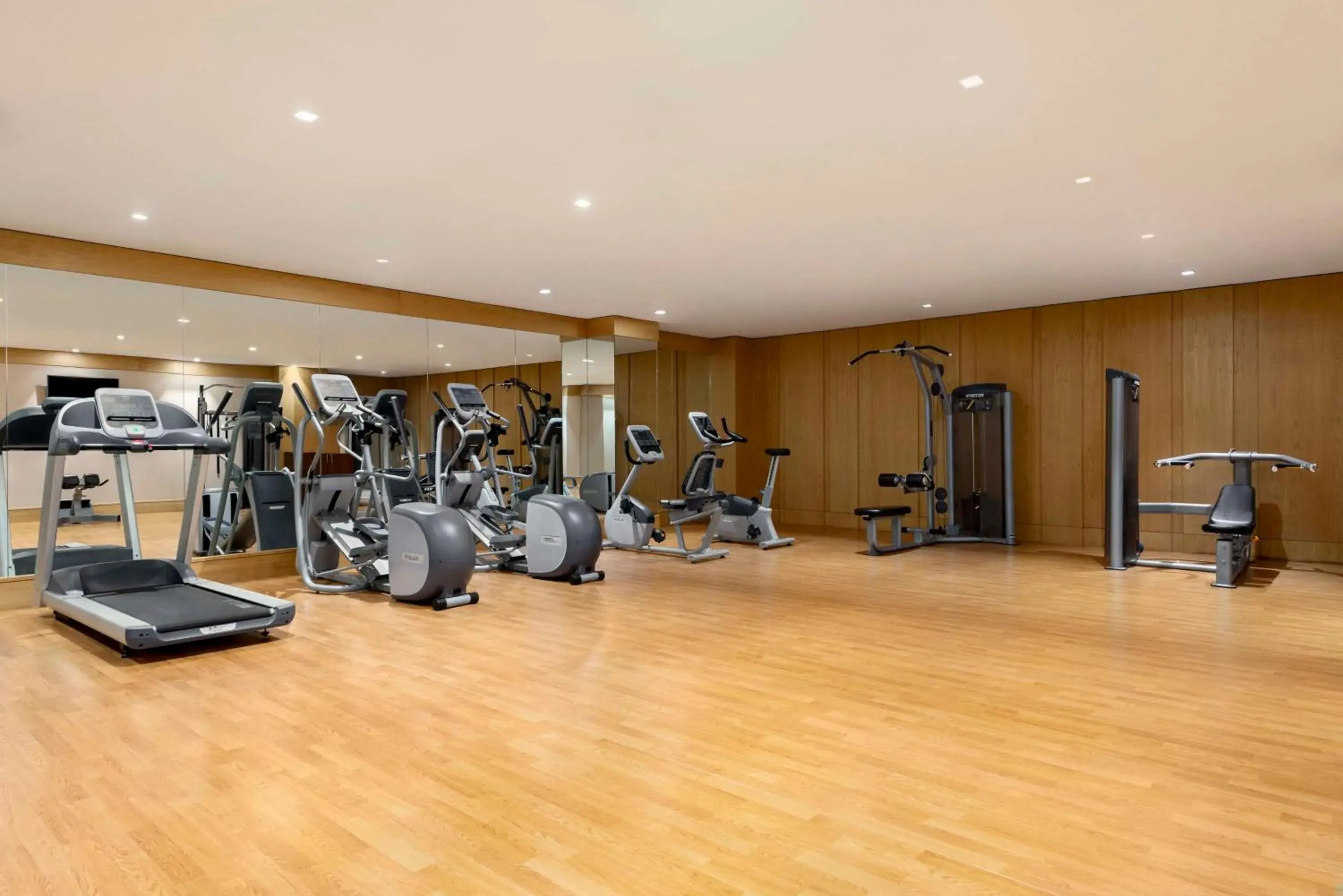 Fitness centre/facilities in Radisson Hotel Muscat Panorama Fitness centre/facilities in Radisson Hotel Muscat Panorama