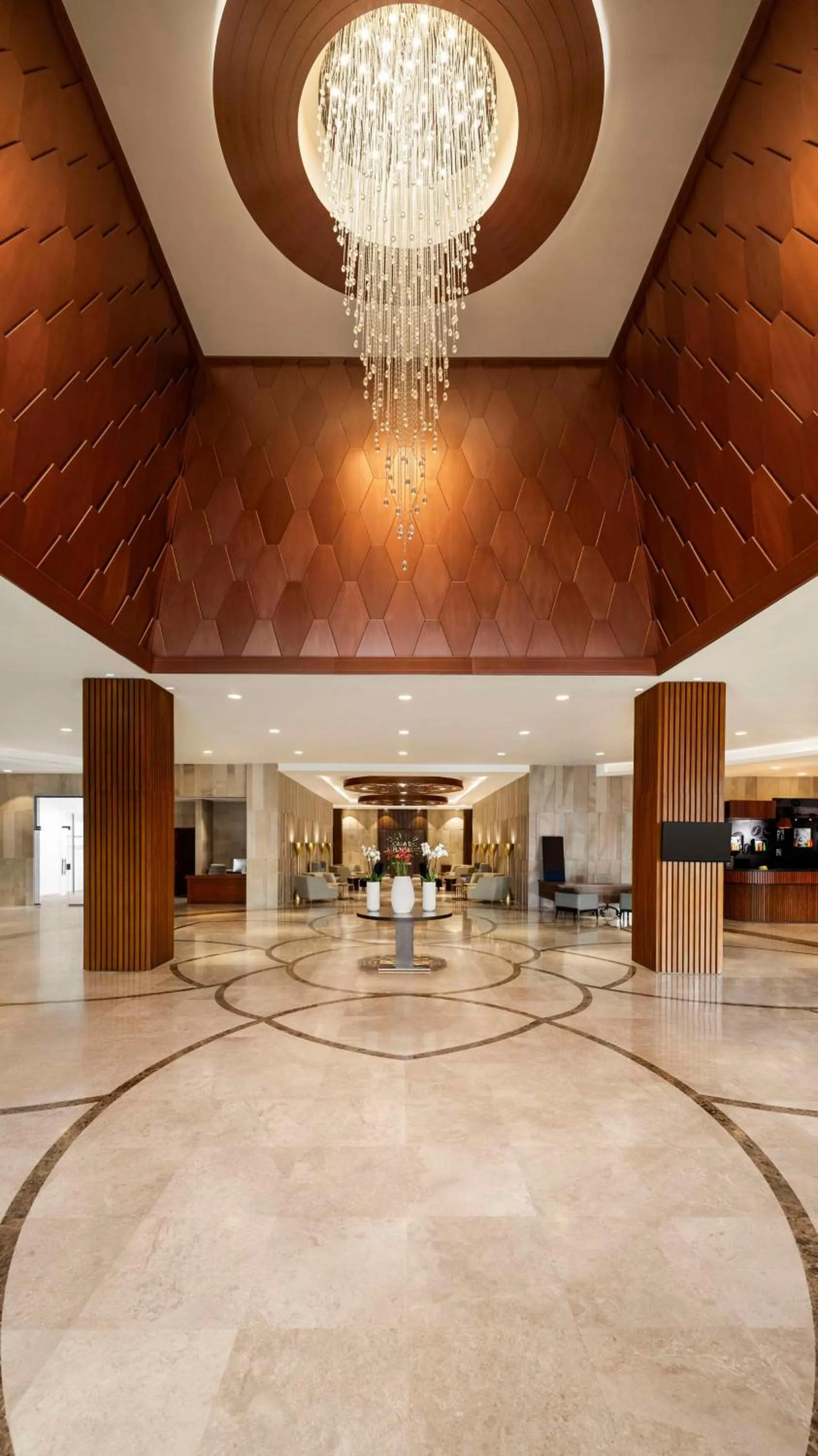 Lobby or reception in Radisson Hotel Muscat Panorama