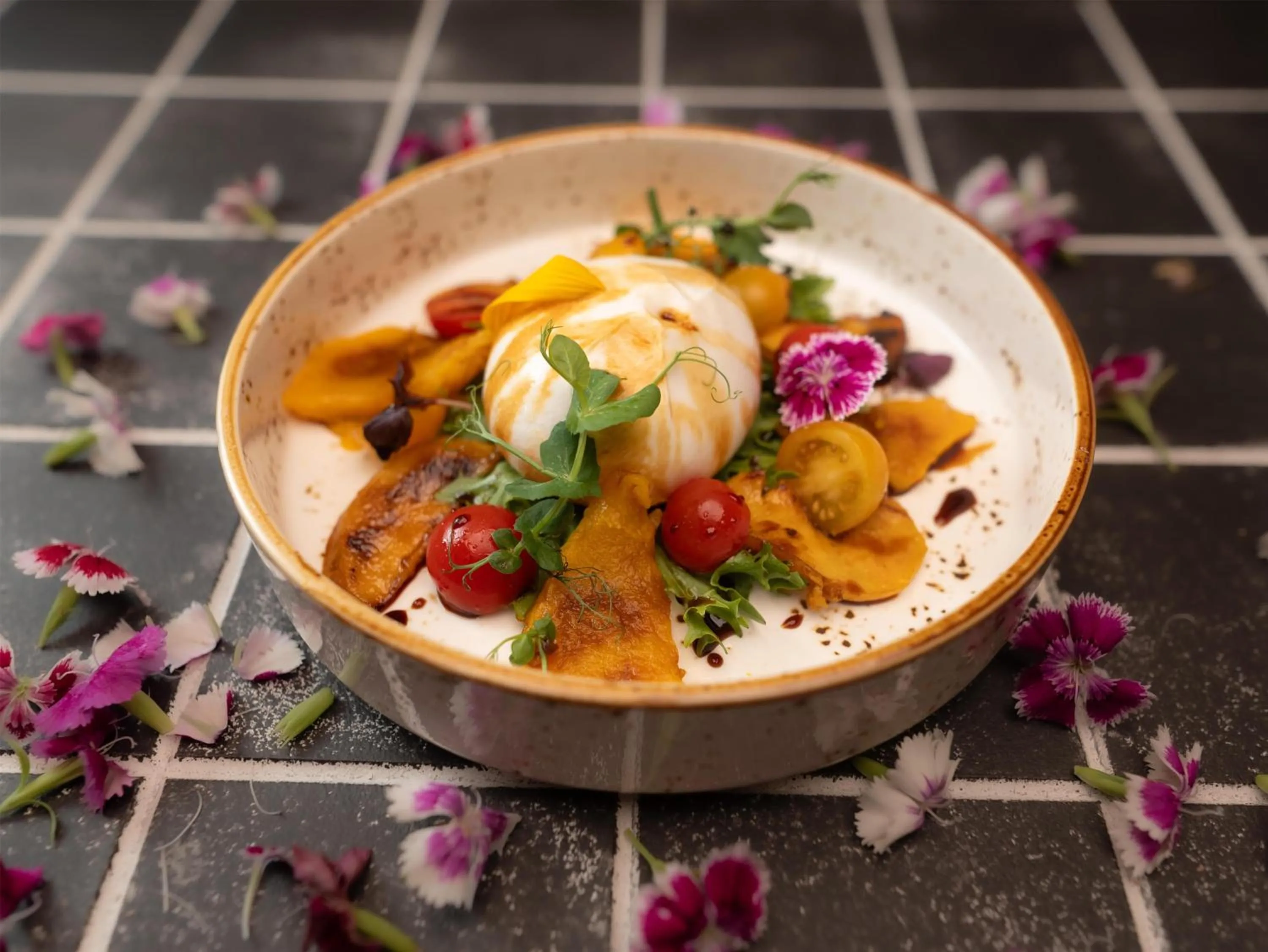 Food and drinks in Radisson Hotel Muscat Panorama