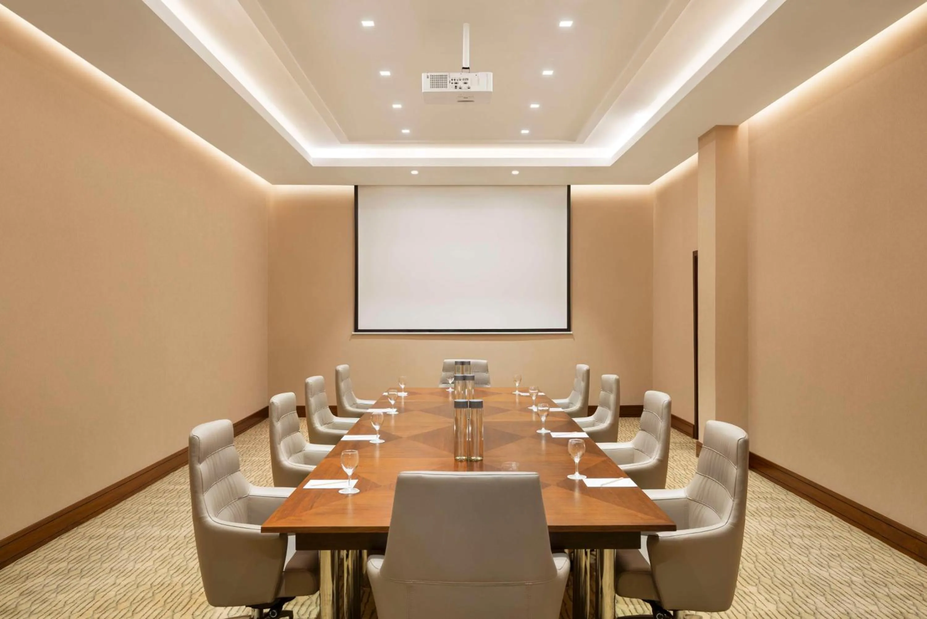 Meeting/conference room in Radisson Hotel Muscat Panorama