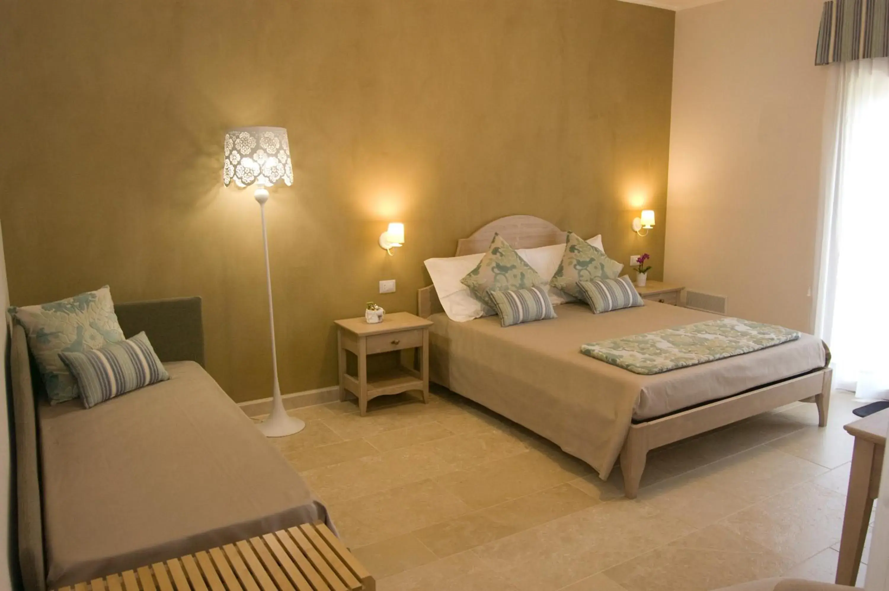 Triple Room with Garden View in B&B Le Antiche Cisterne Triple Room with Garden View in B&B Le Antiche Cisterne