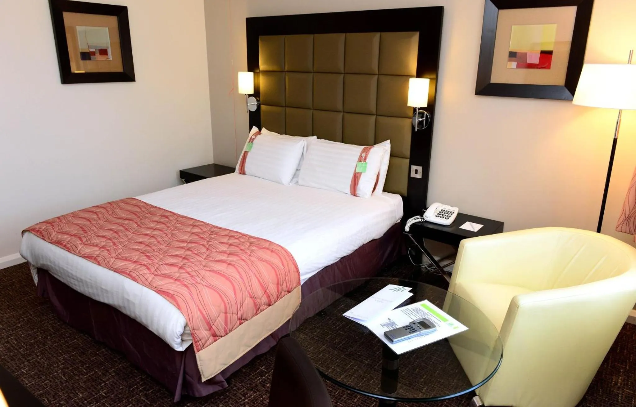 Photo of the whole room, Bed in Holiday Inn Telford Ironbridge by IHG