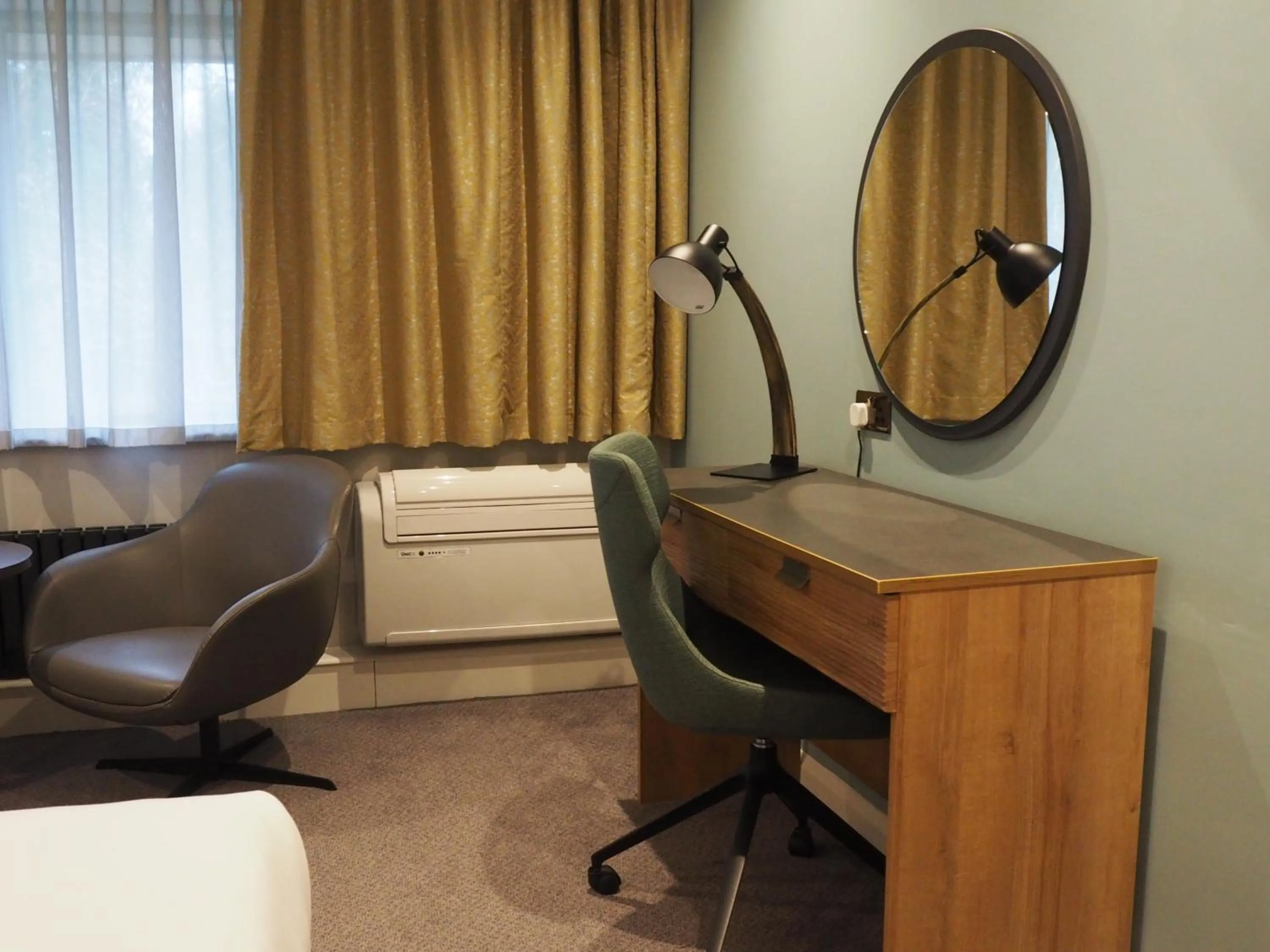 furniture in Holiday Inn Telford Ironbridge by IHG
