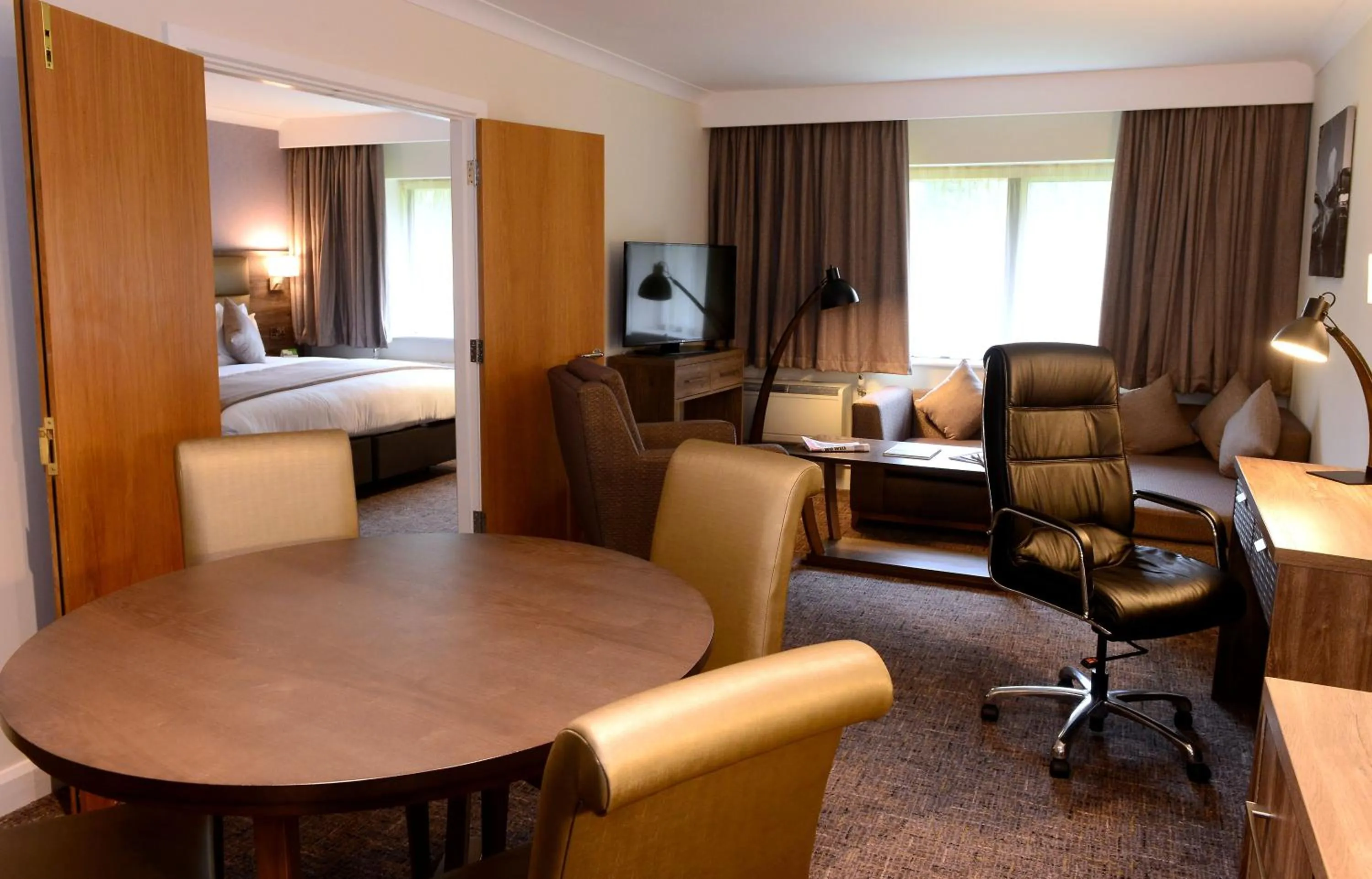 Photo of the whole room, Bed in Holiday Inn Telford Ironbridge by IHG