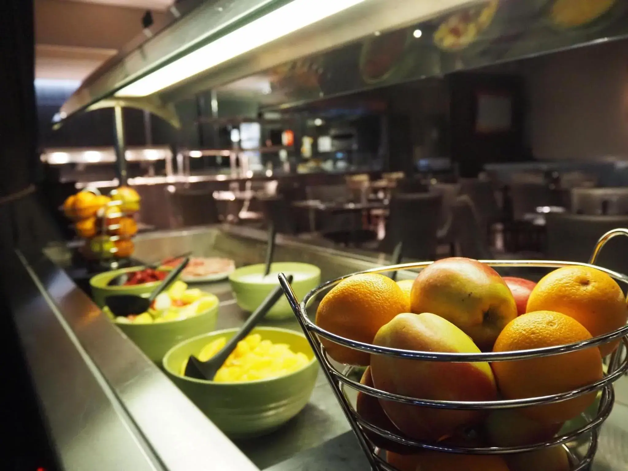 Breakfast in Holiday Inn Telford Ironbridge by IHG Breakfast in Holiday Inn Telford Ironbridge by IHG