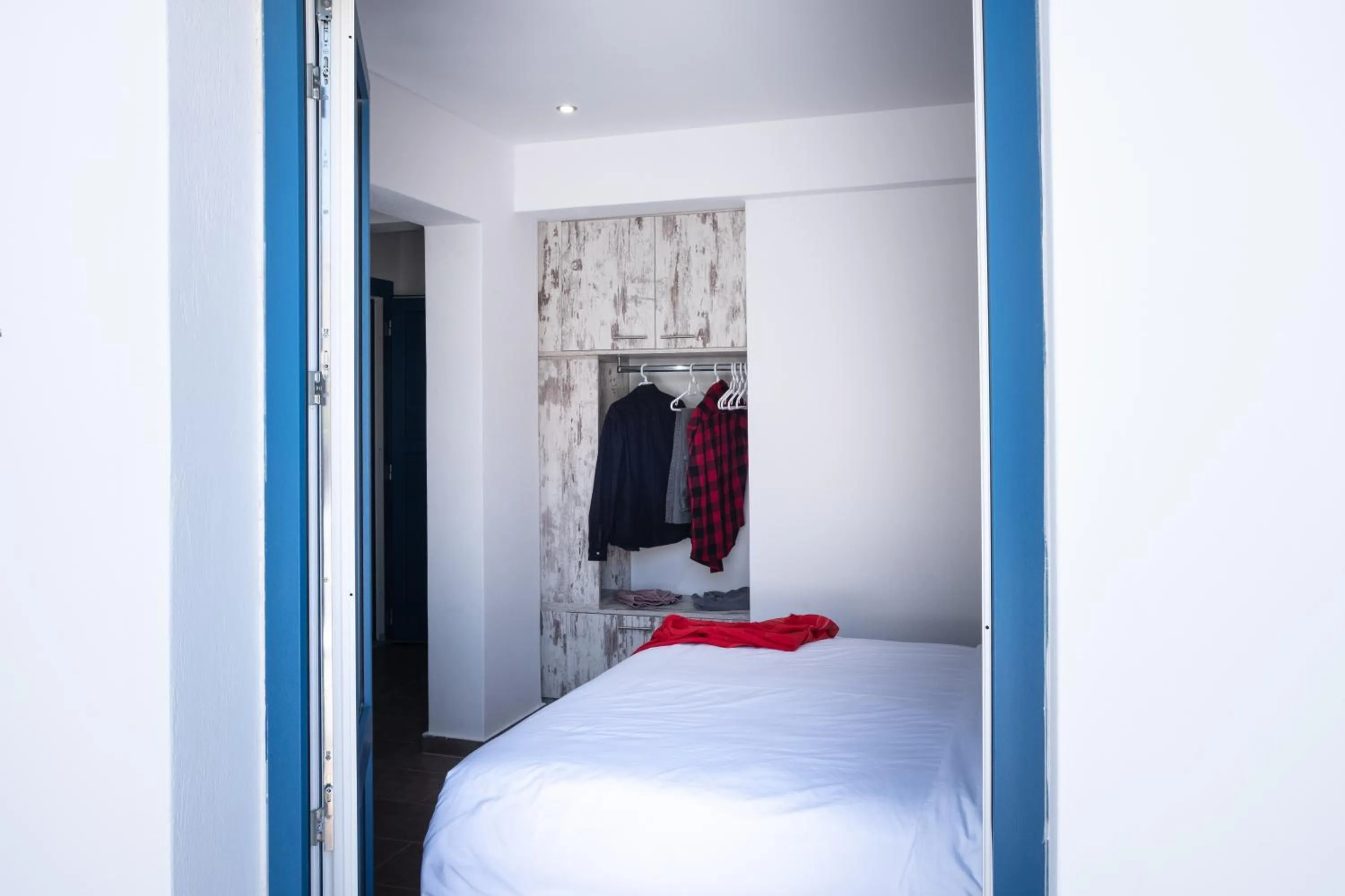 Bedroom, Bed in Tristhenia