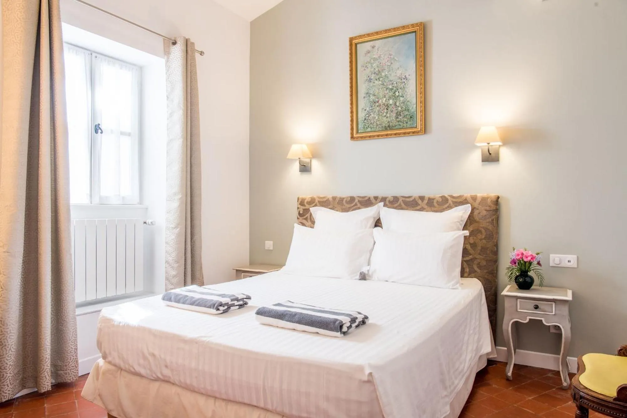 Bed in Le Vieux Logis Chambres d'Hôtes