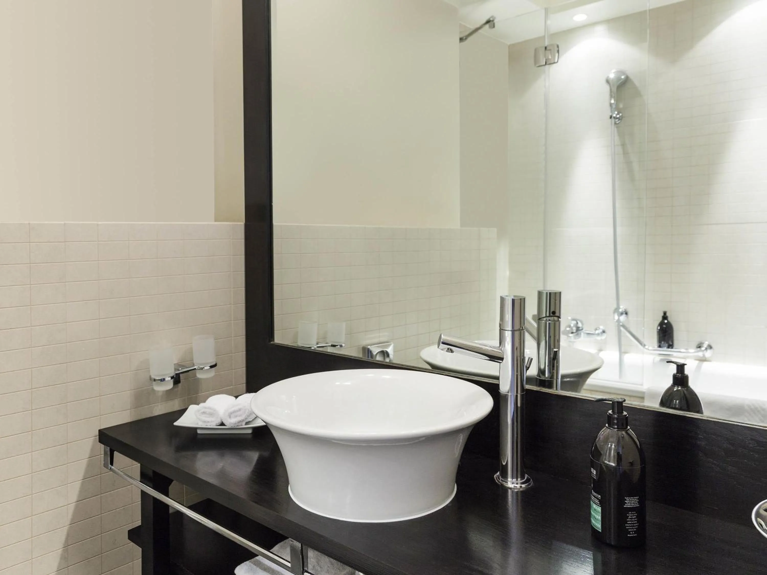 Bedroom in Aparthotel Adagio Genève Mont-Blanc