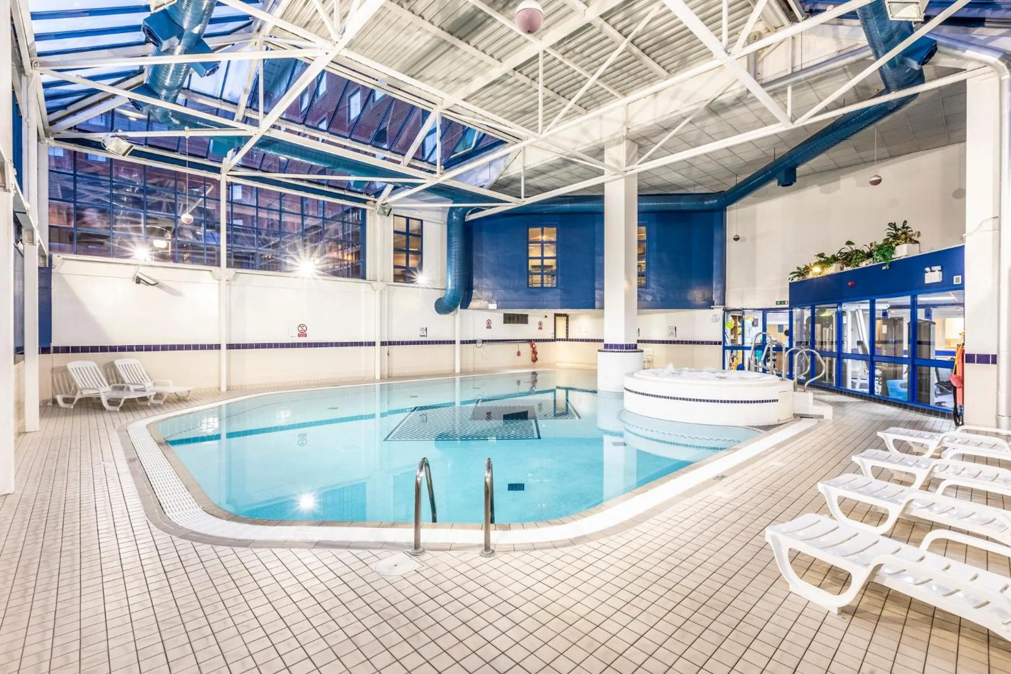 Fitness centre/facilities in Holiday Inn London Sutton by IHG