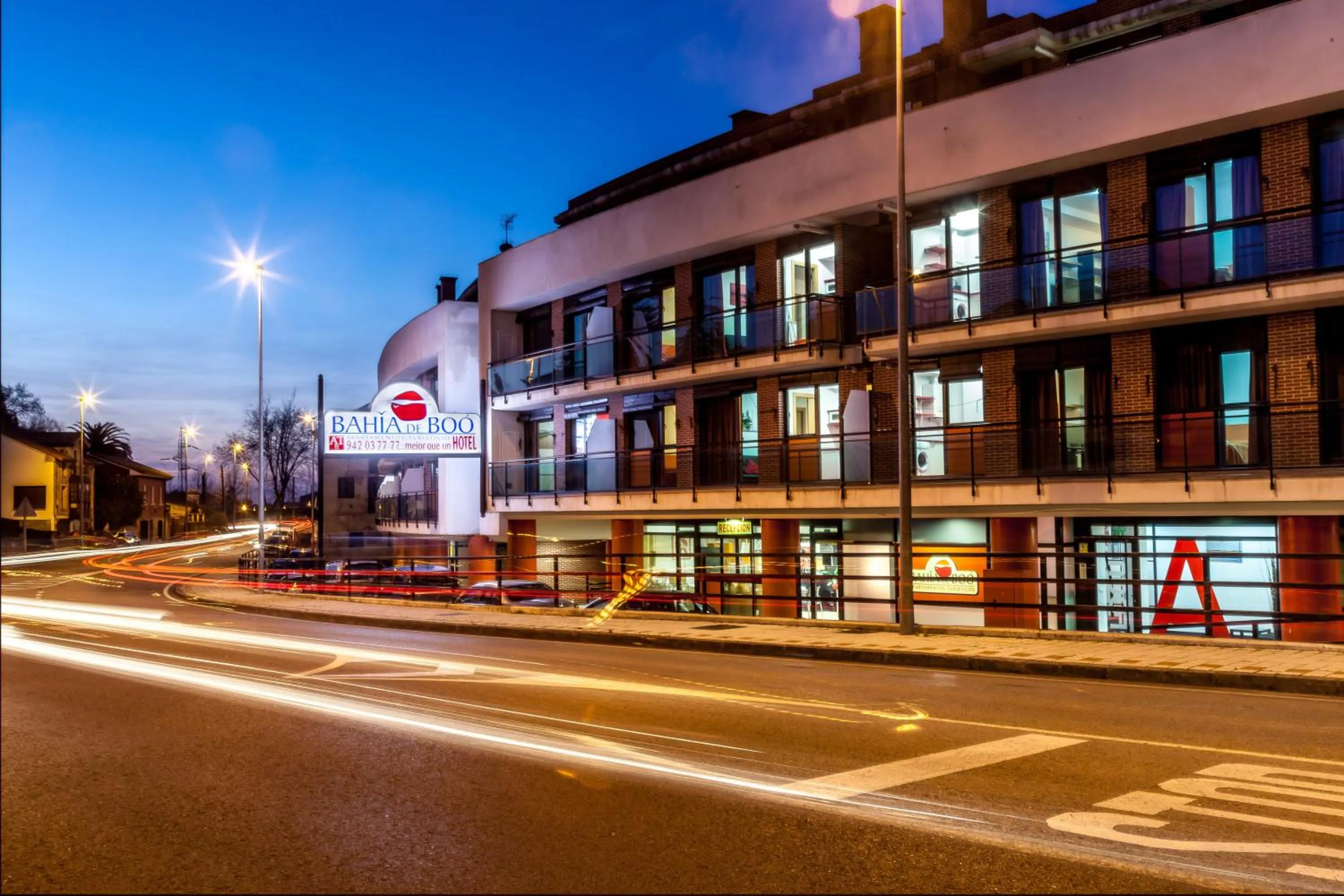Facade/entrance in Apartamentos Bahía de Boó
