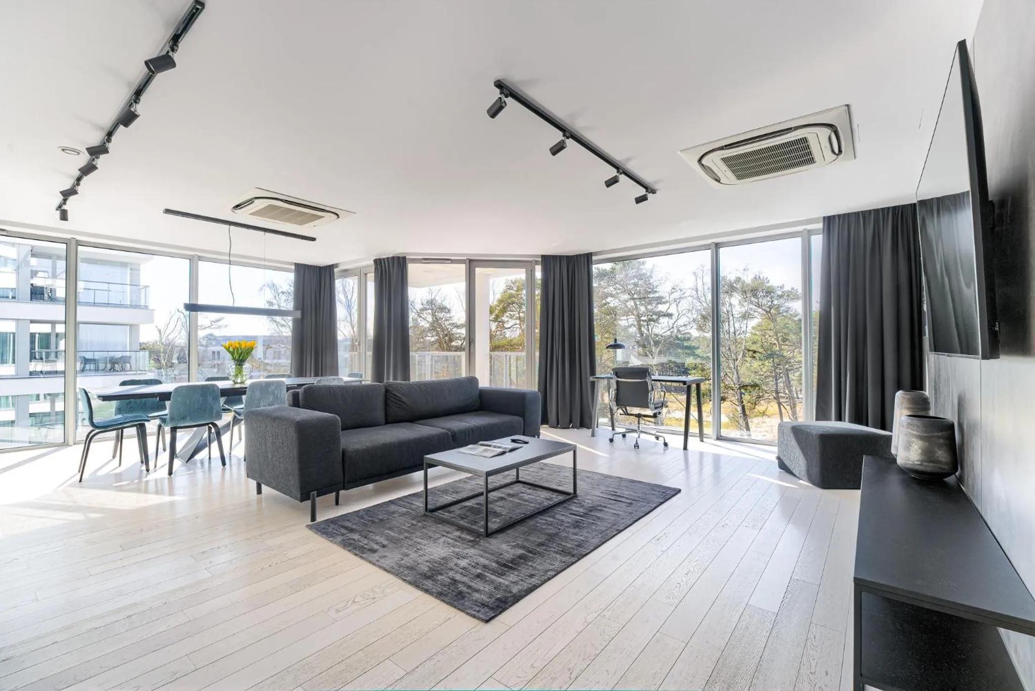 Communal lounge/ TV room in Dune Resort Mielno - B