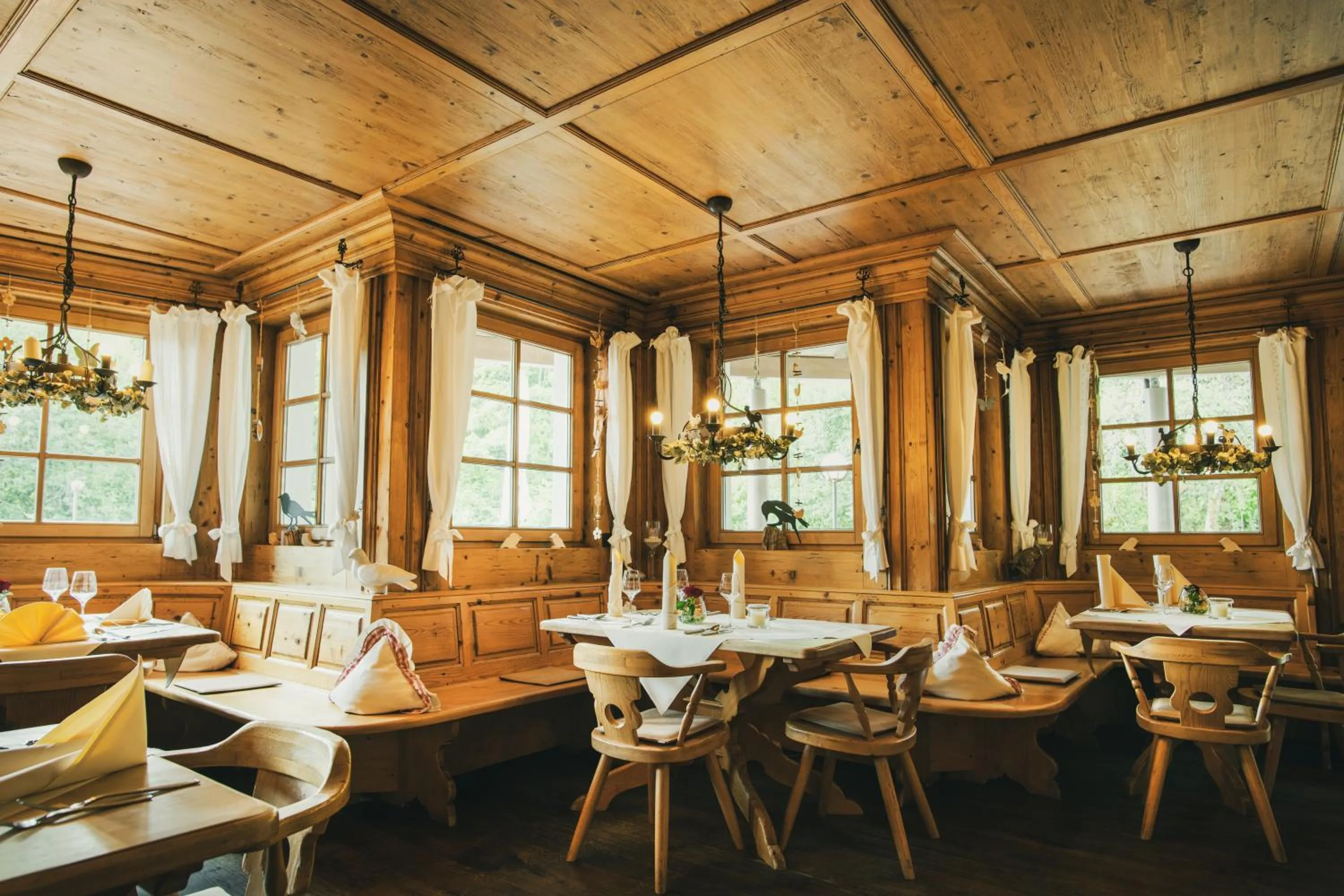 Restaurant/places to eat in Hotel Lauterbad