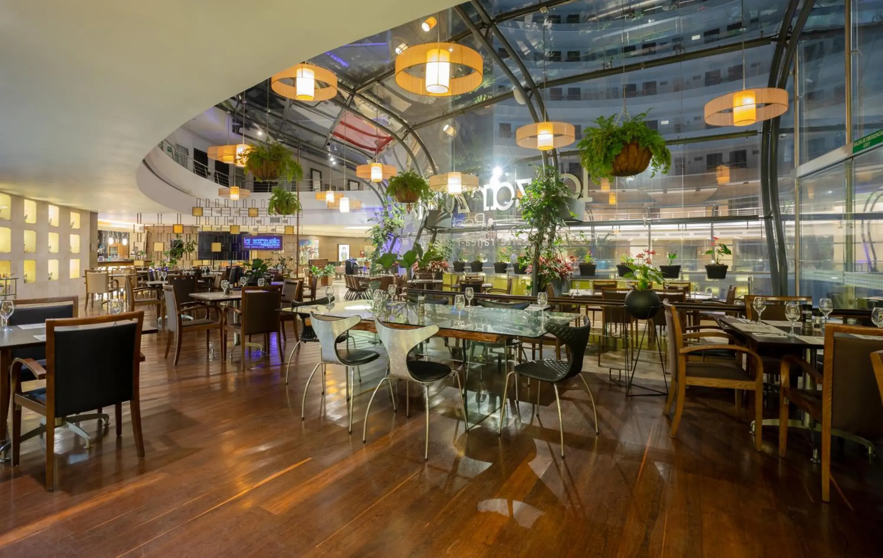 Restaurant/places to eat in Hotel Spiwak Chipichape Cali Restaurant/places to eat in Hotel Spiwak Chipichape Cali