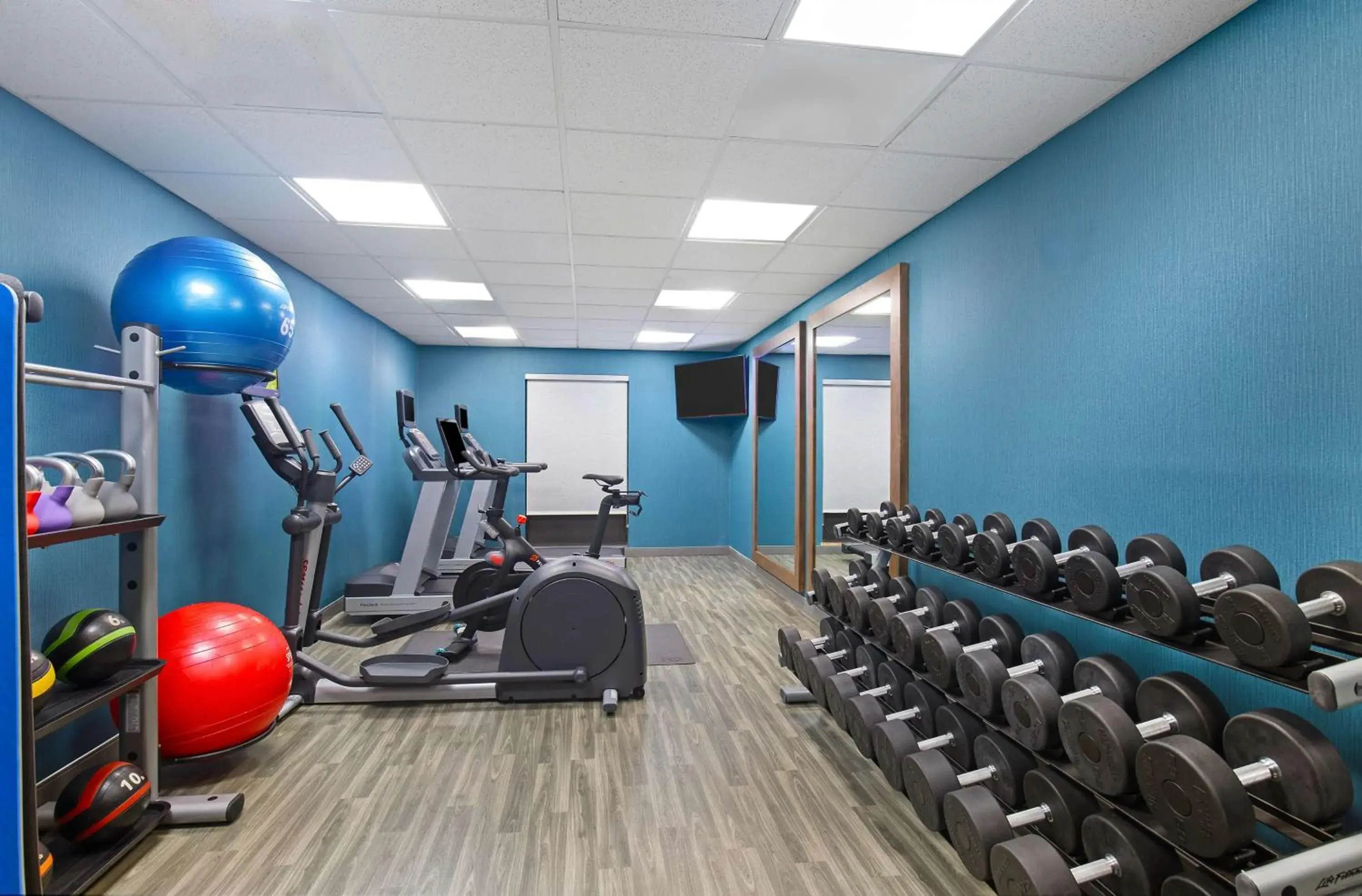 Fitness centre/facilities in Hampton Inn Selma Fitness centre/facilities in Hampton Inn Selma