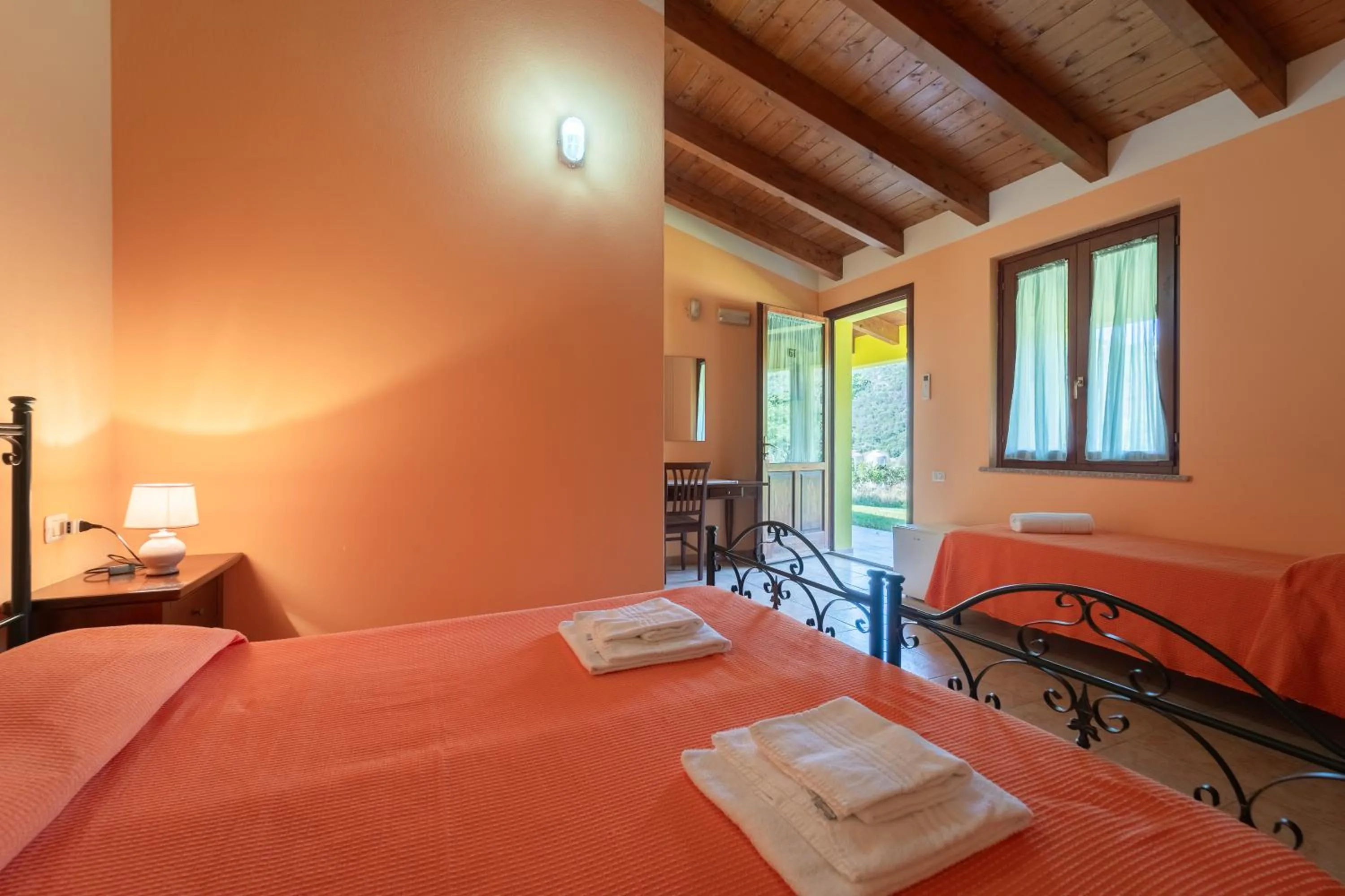 Bed in Agriturismo La Grotta Del Tesoro