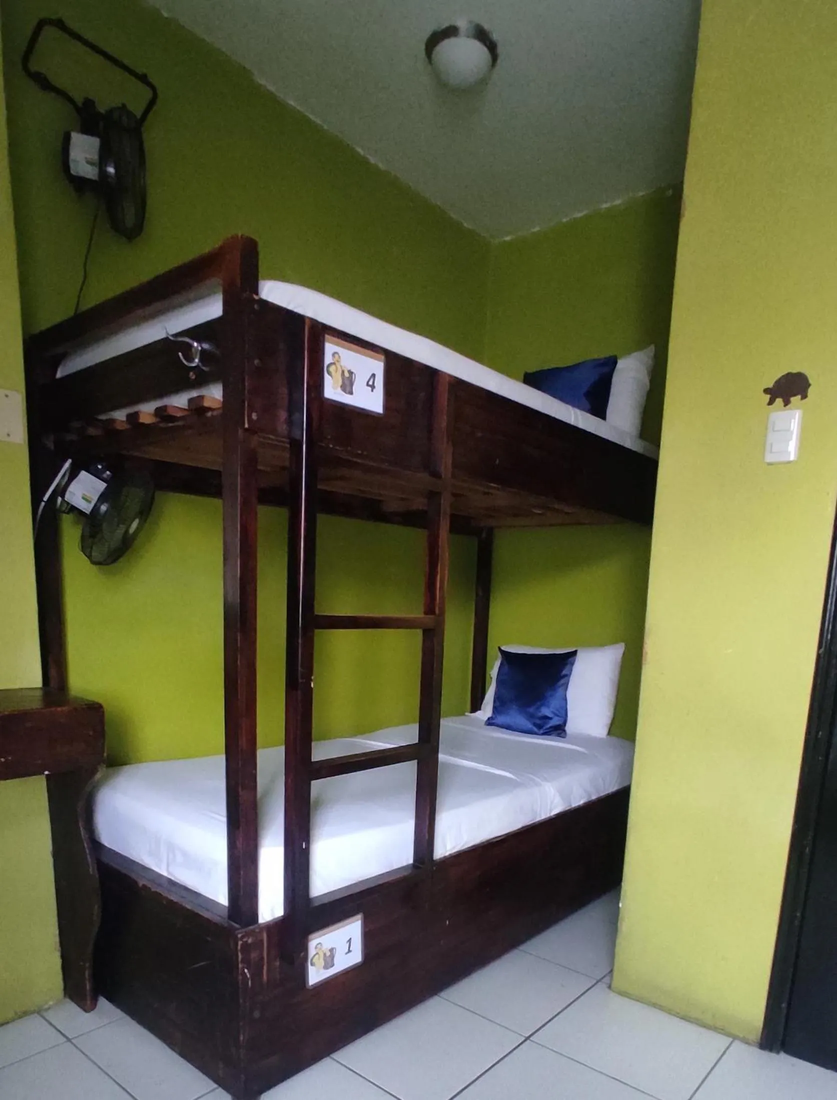 Bedroom, Bed in Dreamkapture Hostel close to the airport and bus terminal