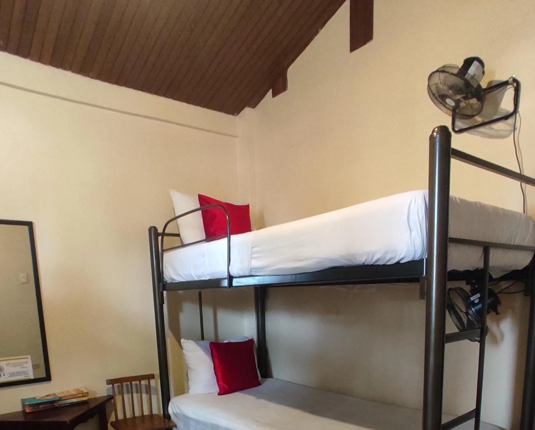 Bedroom, Bed in Dreamkapture Hostel close to the airport and bus terminal