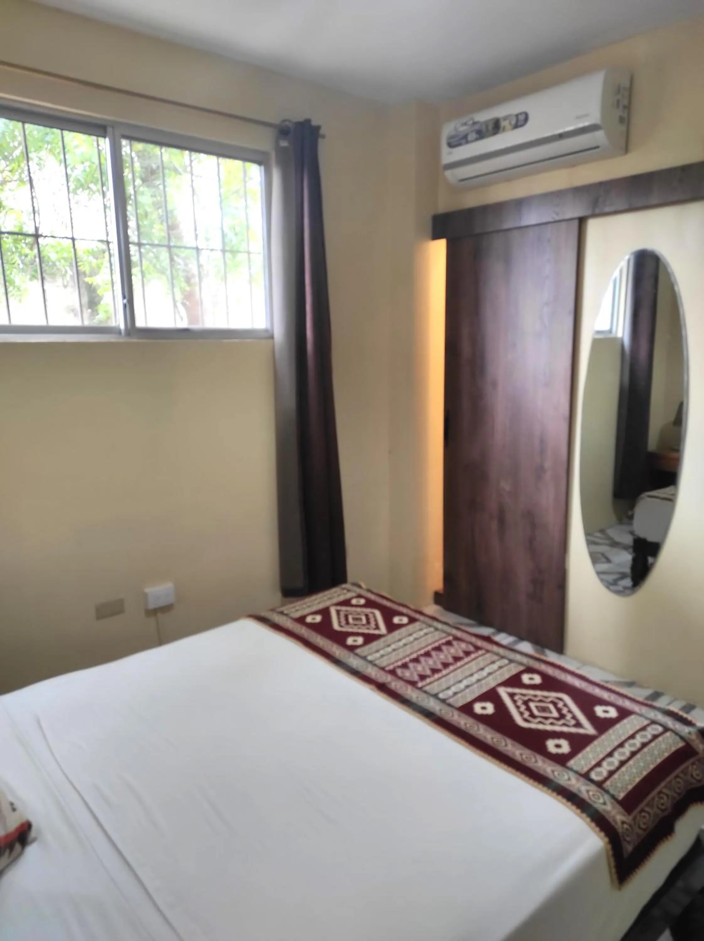 Bedroom, Bed in Dreamkapture Hostel close to the airport and bus terminal