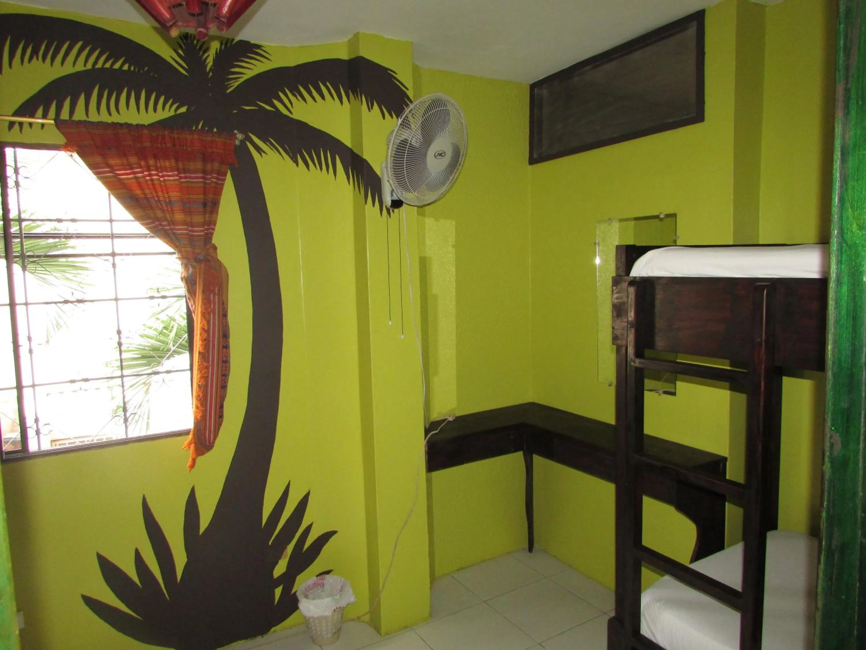 Decorative detail in Dreamkapture Hostel close to the airport and bus terminal