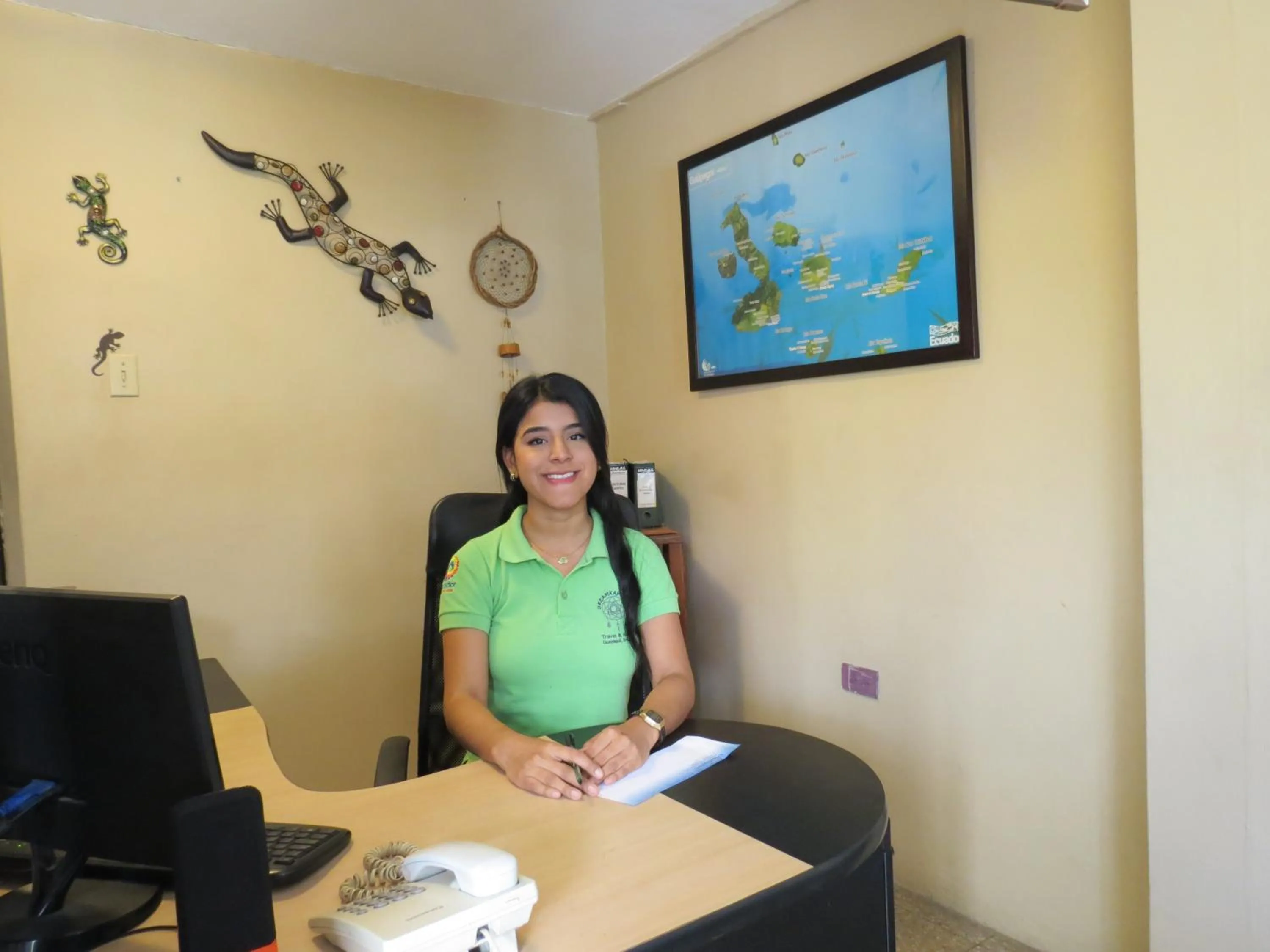 Lobby or reception in Dreamkapture Hostel close to the airport and bus terminal