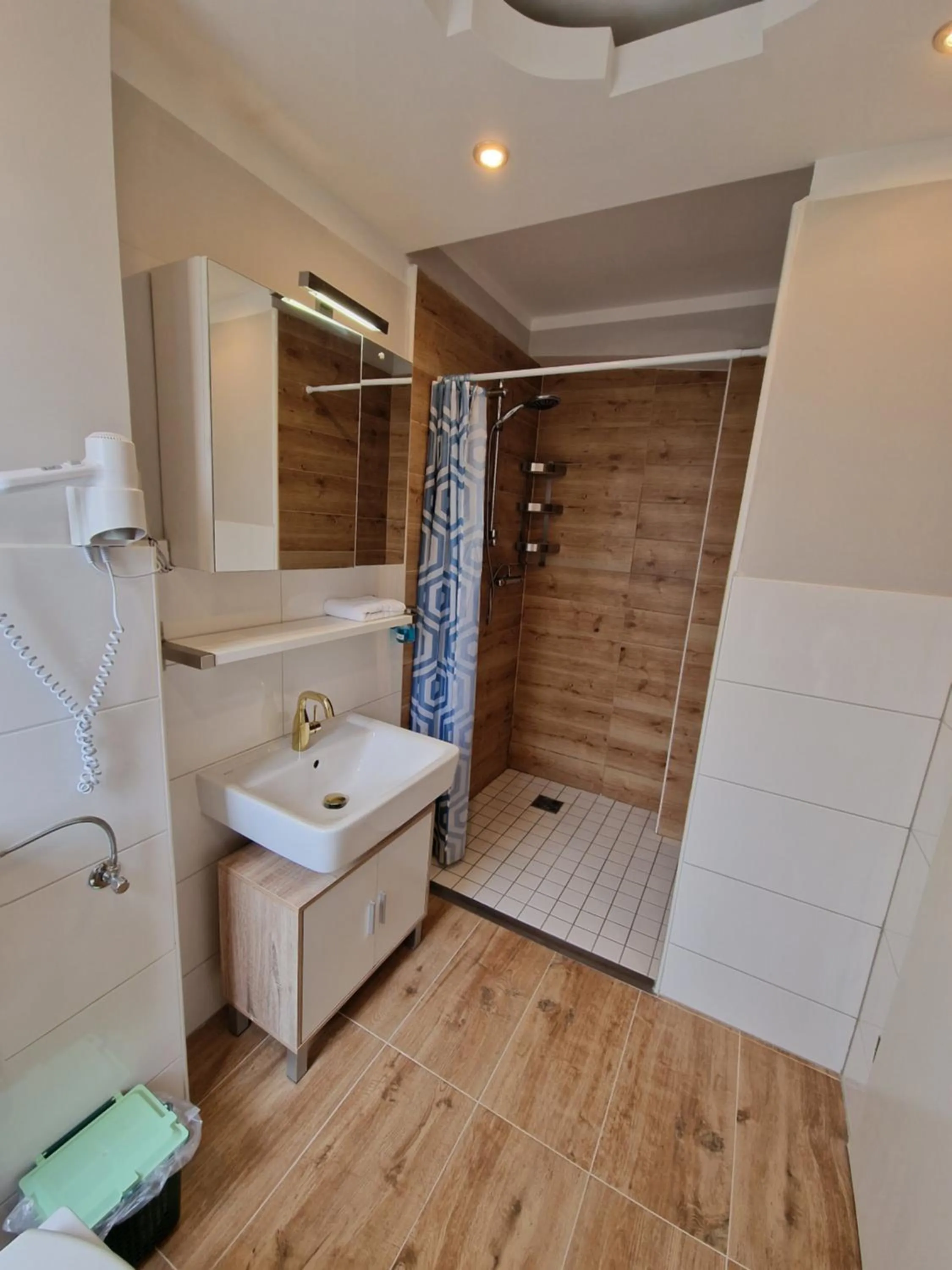 Bathroom in Hotel Kenny & Henry