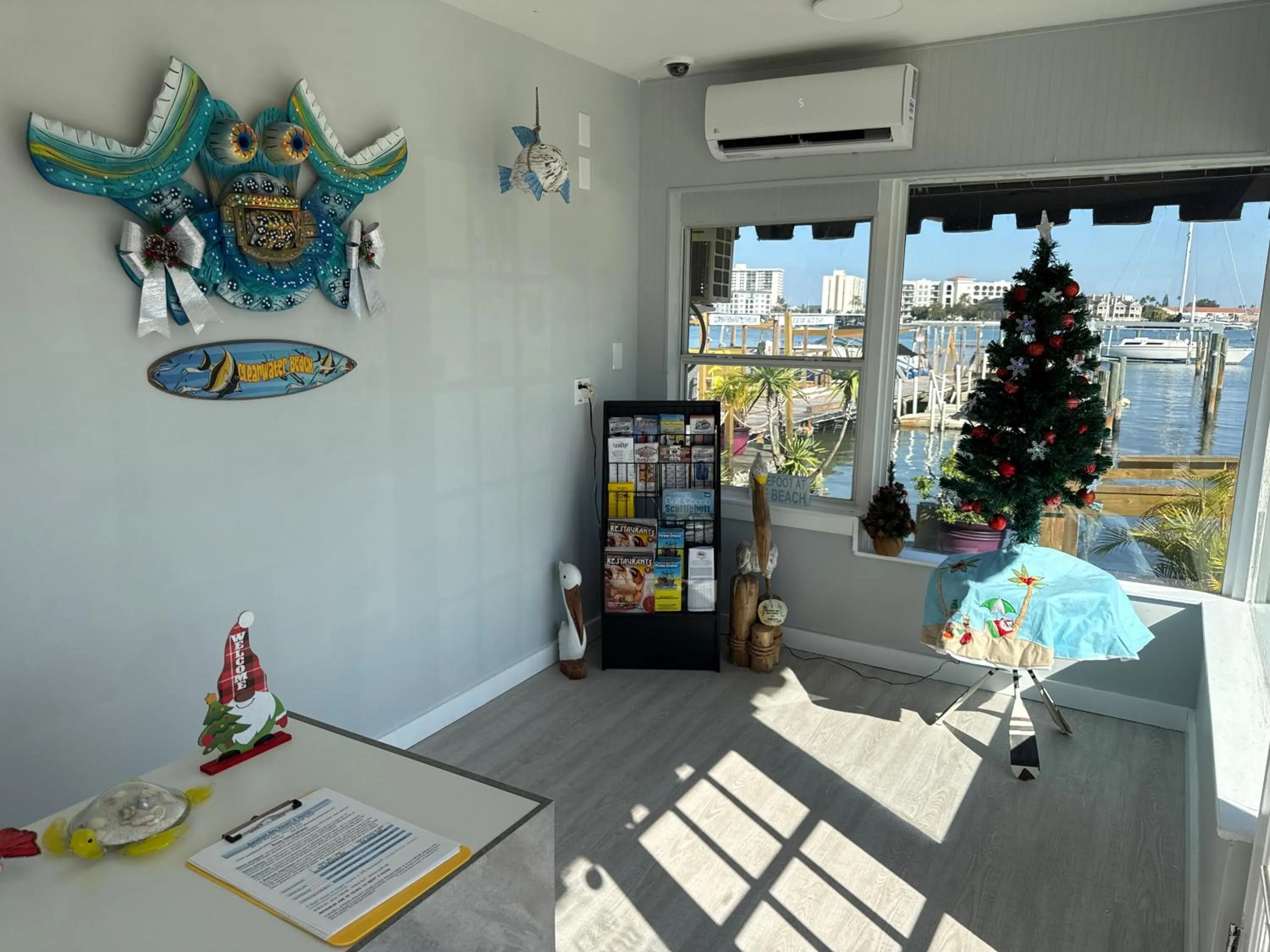 Property building in Barefoot Bay Resort Motel