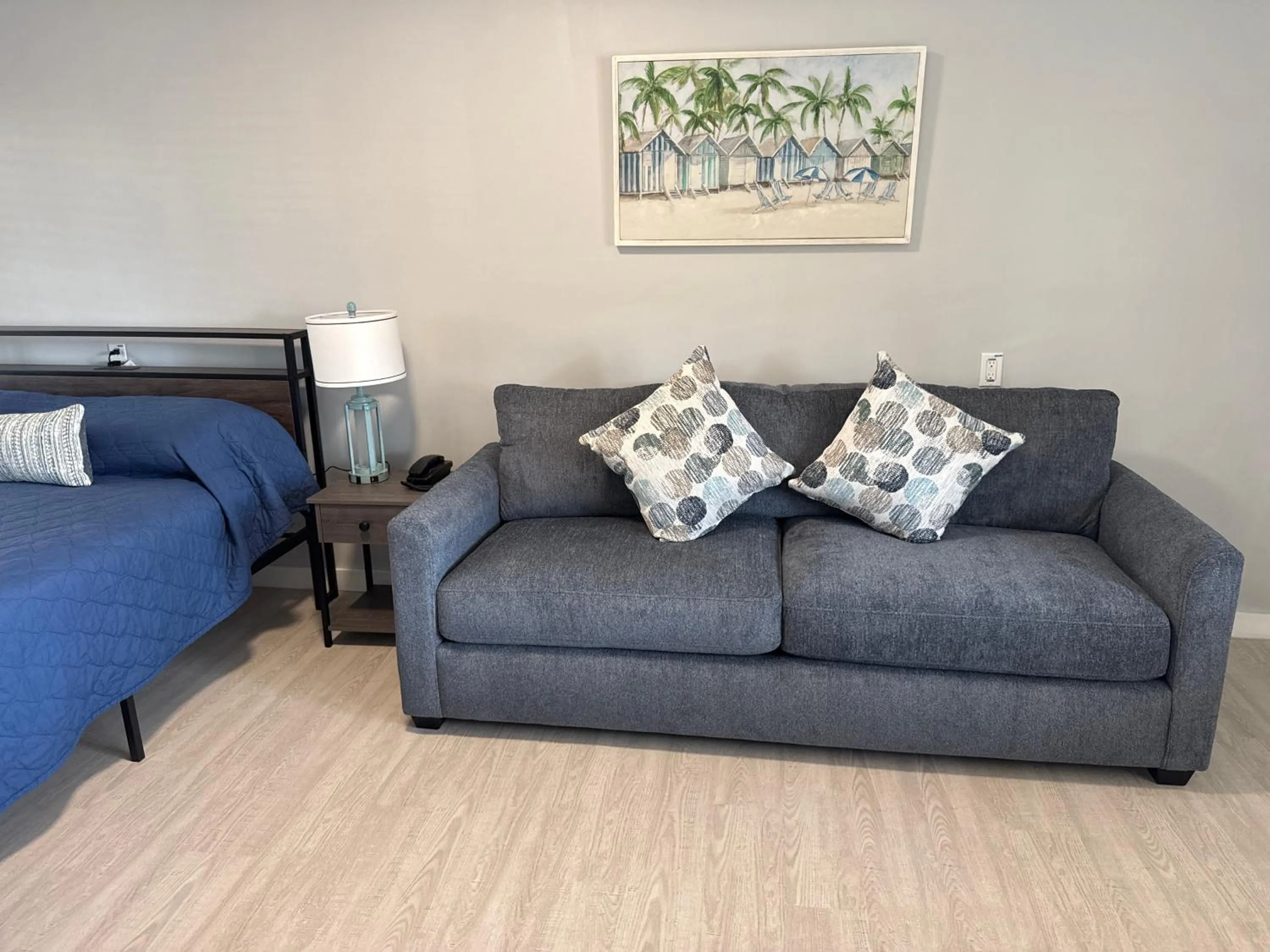 Photo of the whole room in Barefoot Bay Resort Motel