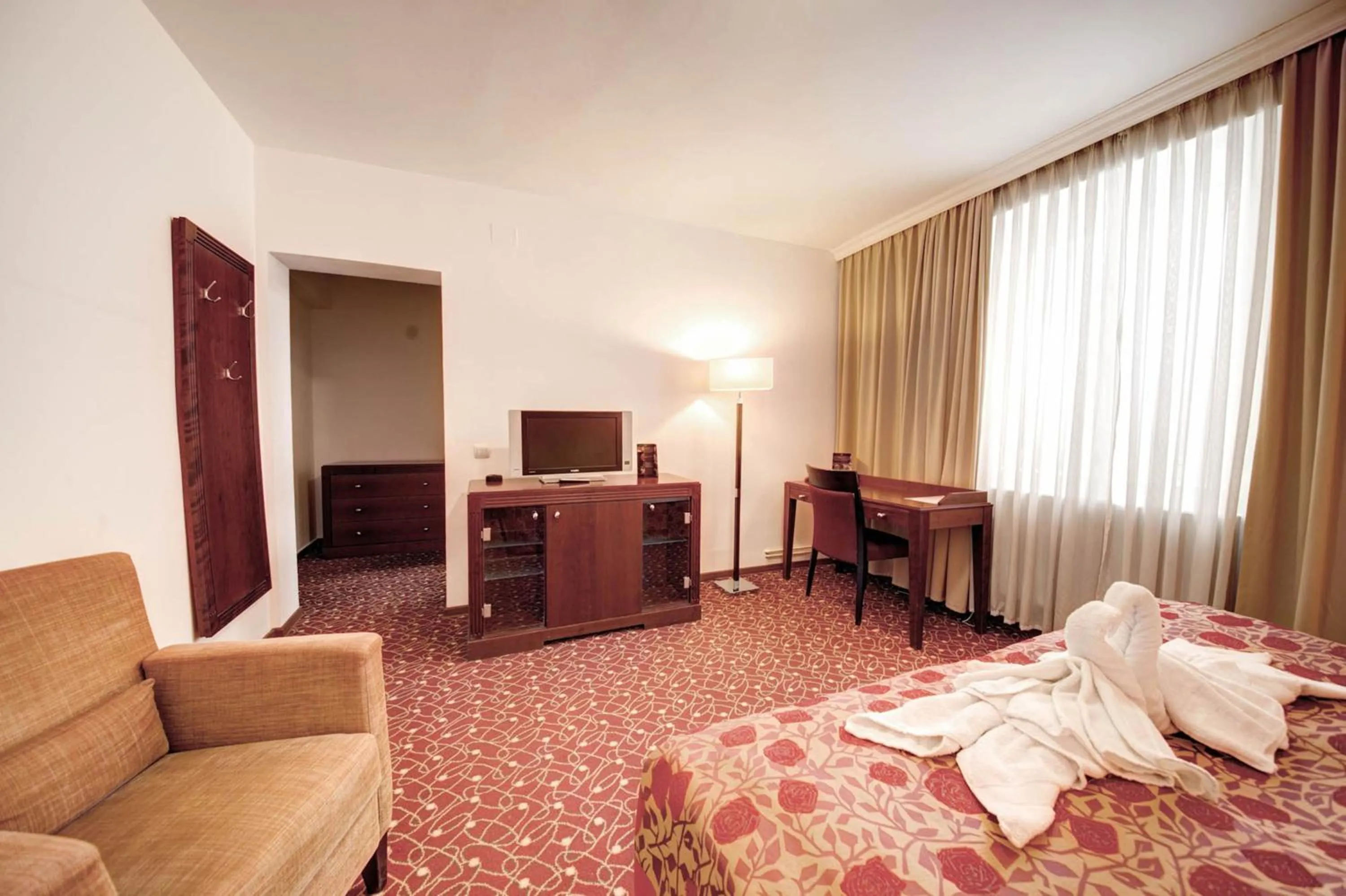 Photo of the whole room, Bed in Visconti Militari