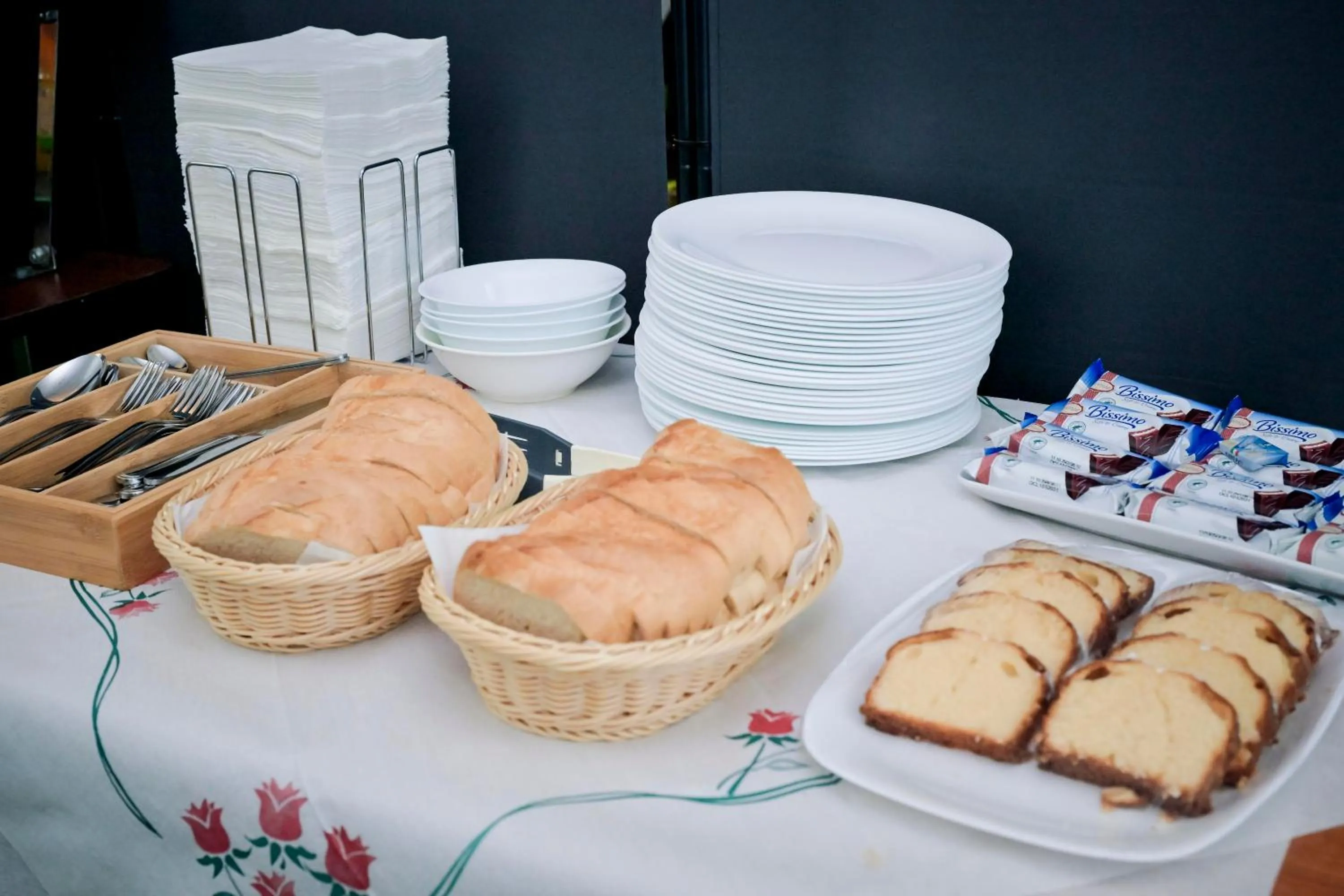 Buffet breakfast in Visconti Militari